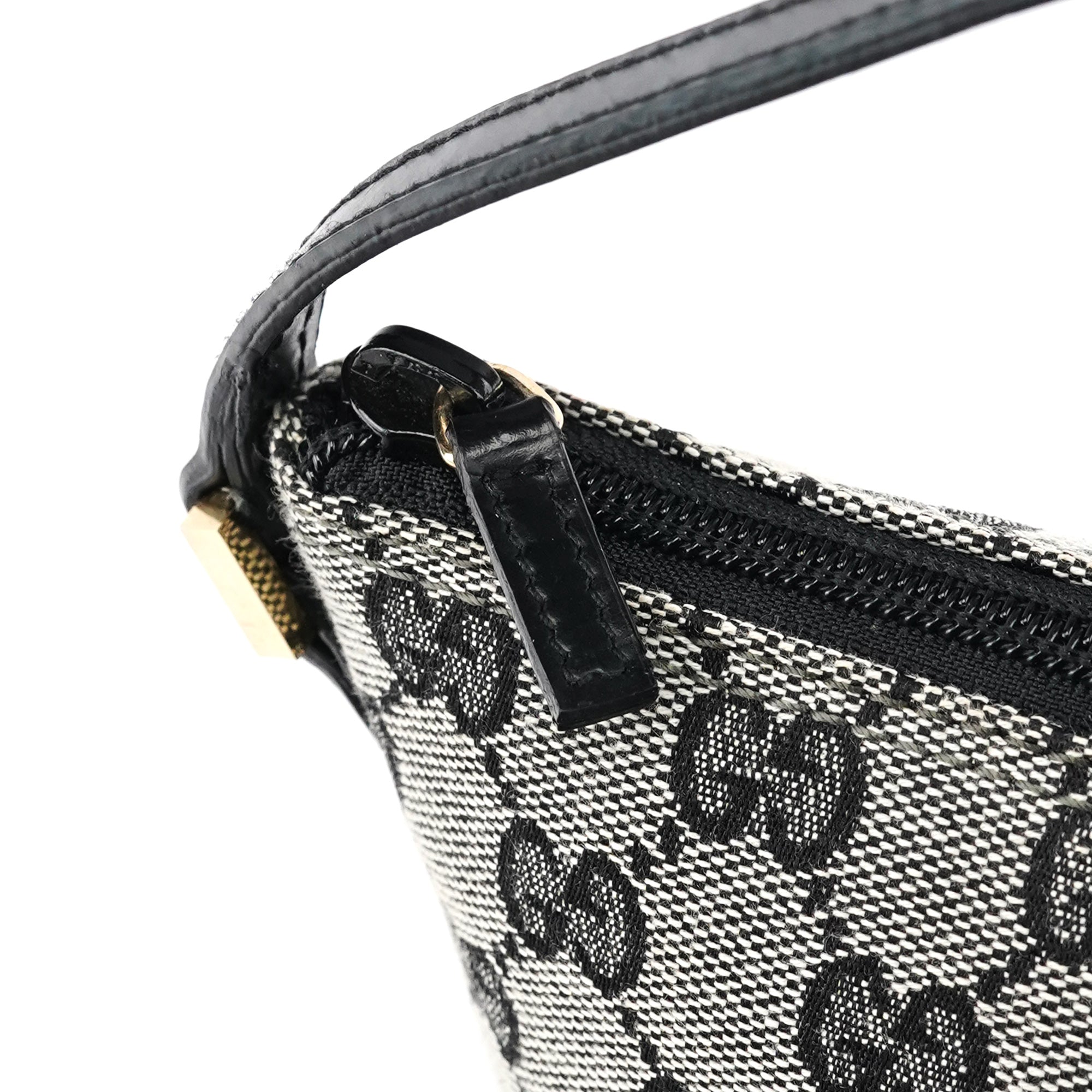 Gucci 039 1103 Grey Black GG Boat Pochette