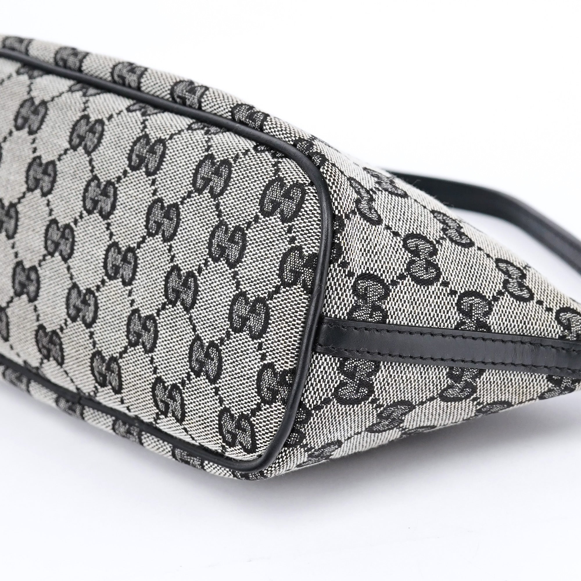 Gucci 039 1103 Grey GG Boat Pochette