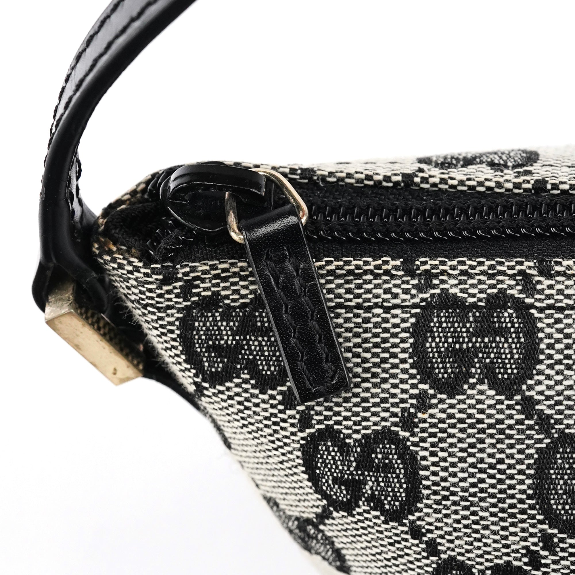 Gucci 039 1103 Grey GG Boat Pochette