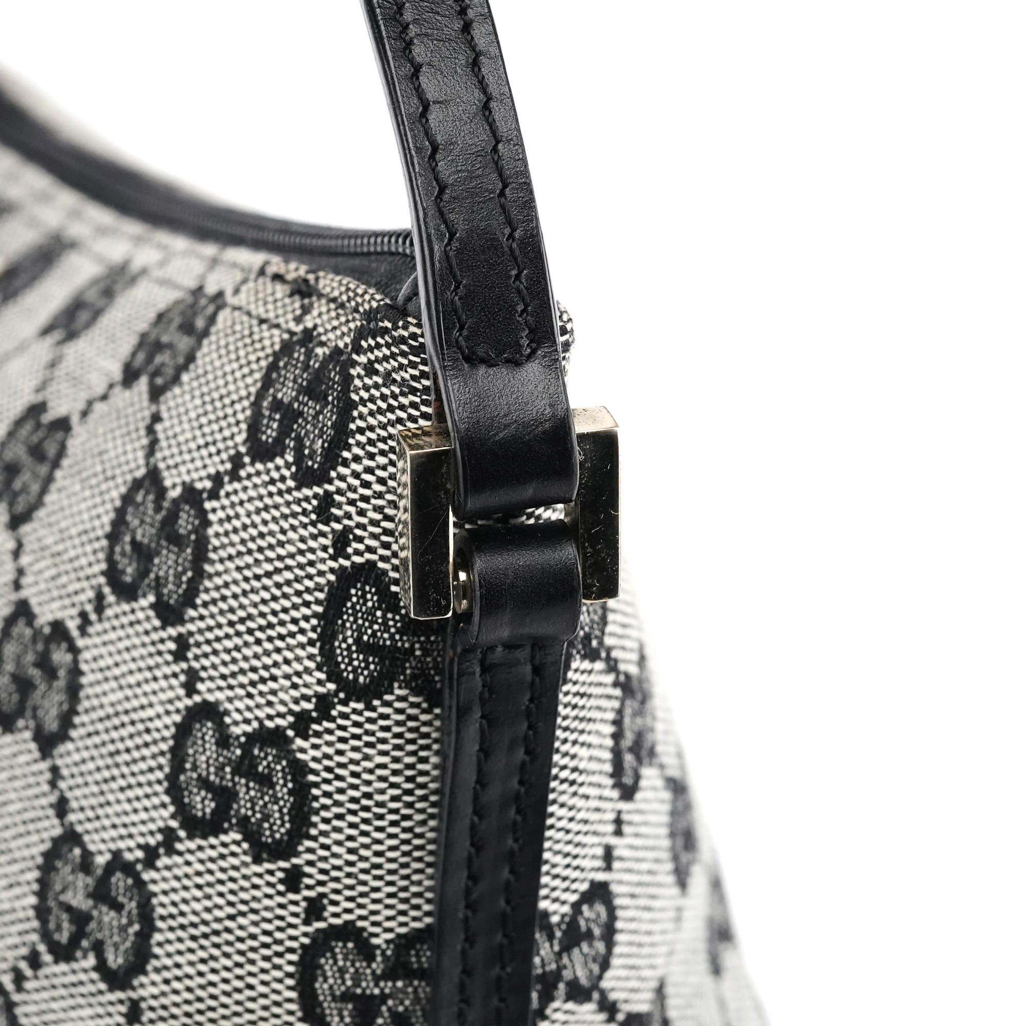 Gucci 039 1103 Grey GG Boat Pochette