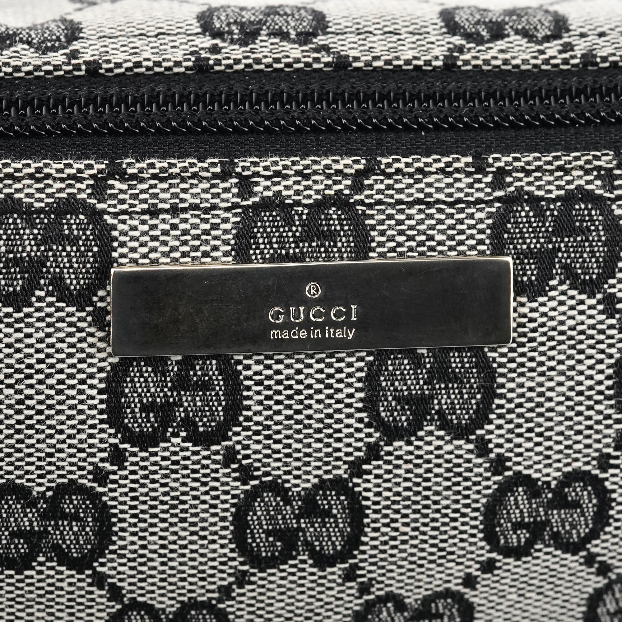 Gucci 039 1103 Grey GG Boat Pochette