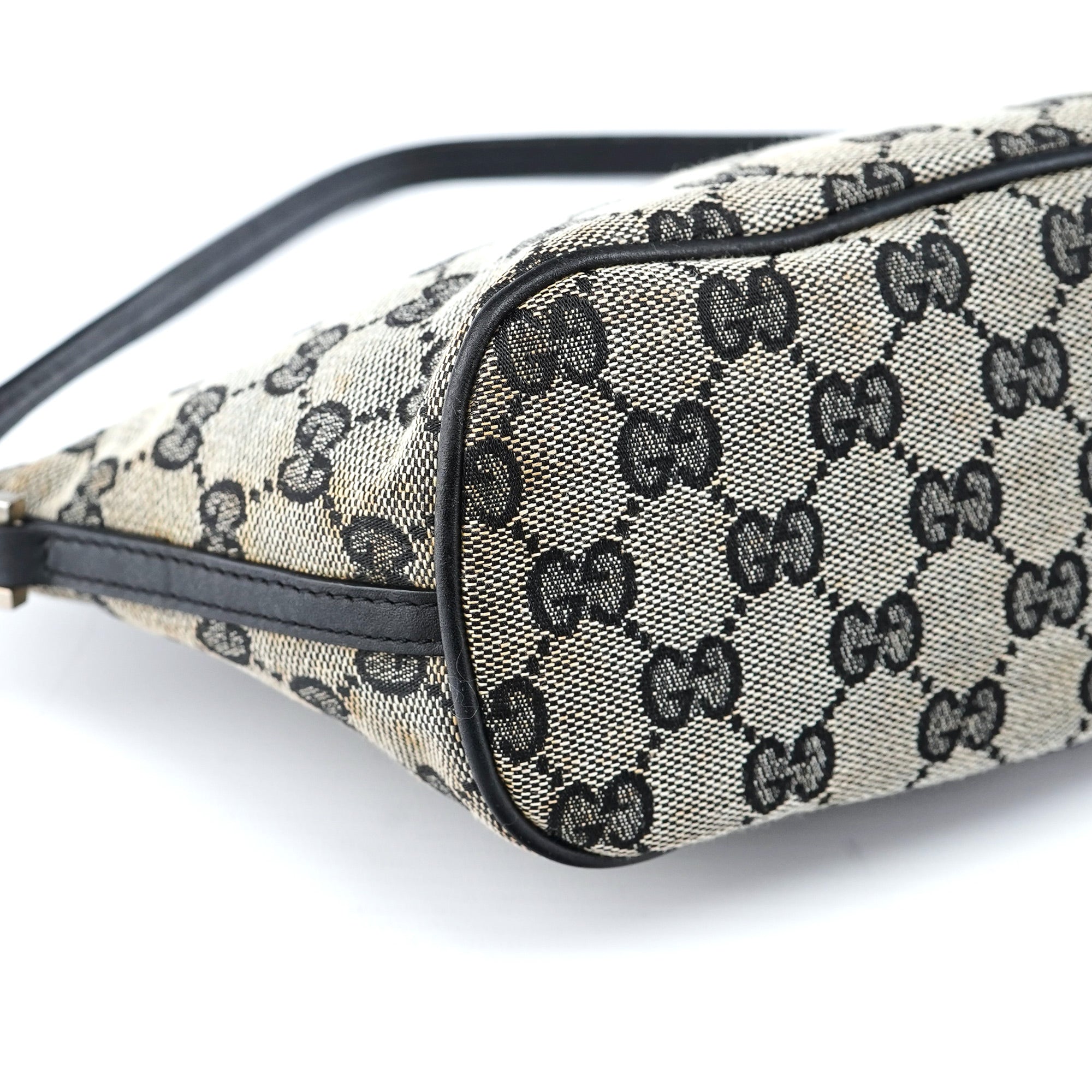 Gucci 039 1103 Grey GG Boat Pochette