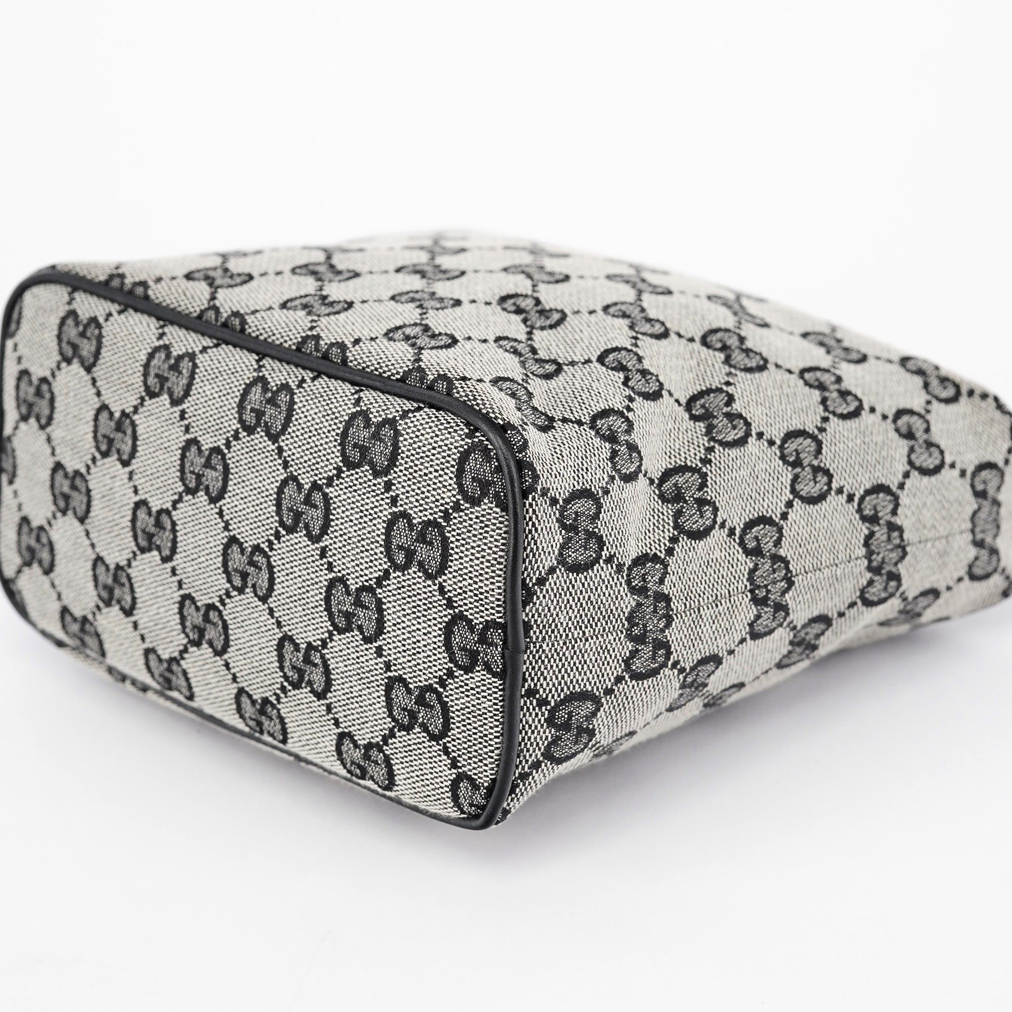 Gucci 039 1147 Grey GG Handbag