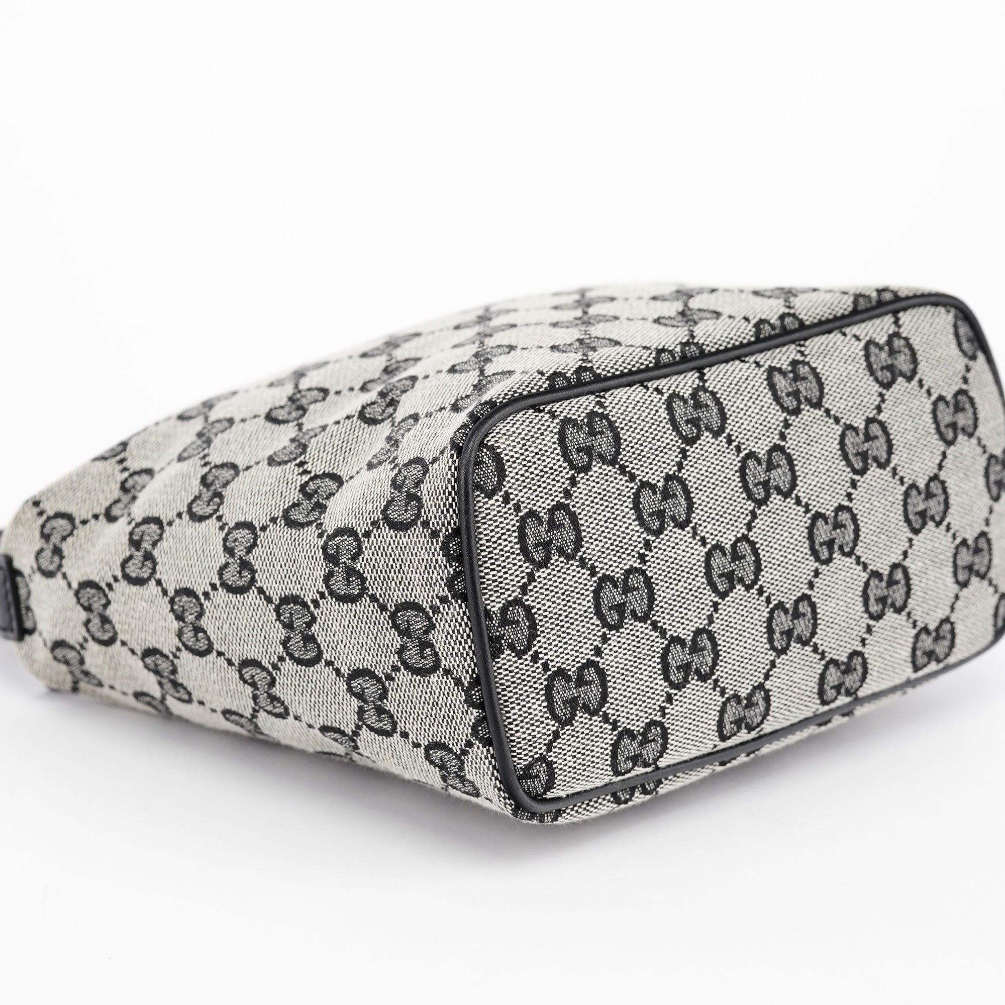 Gucci 039 1147 Grey GG Handbag