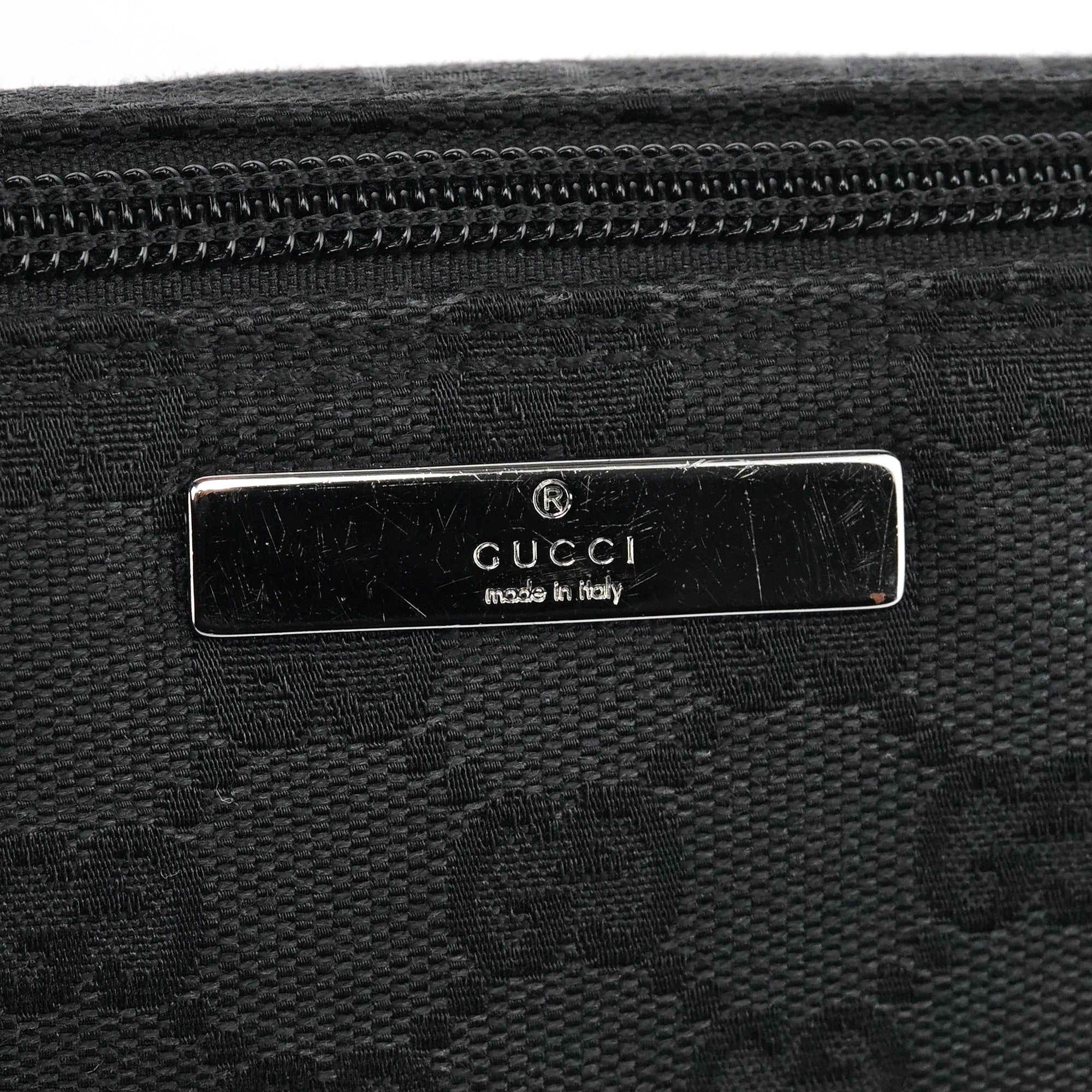 Gucci 07109 Black GG Boat Pochette