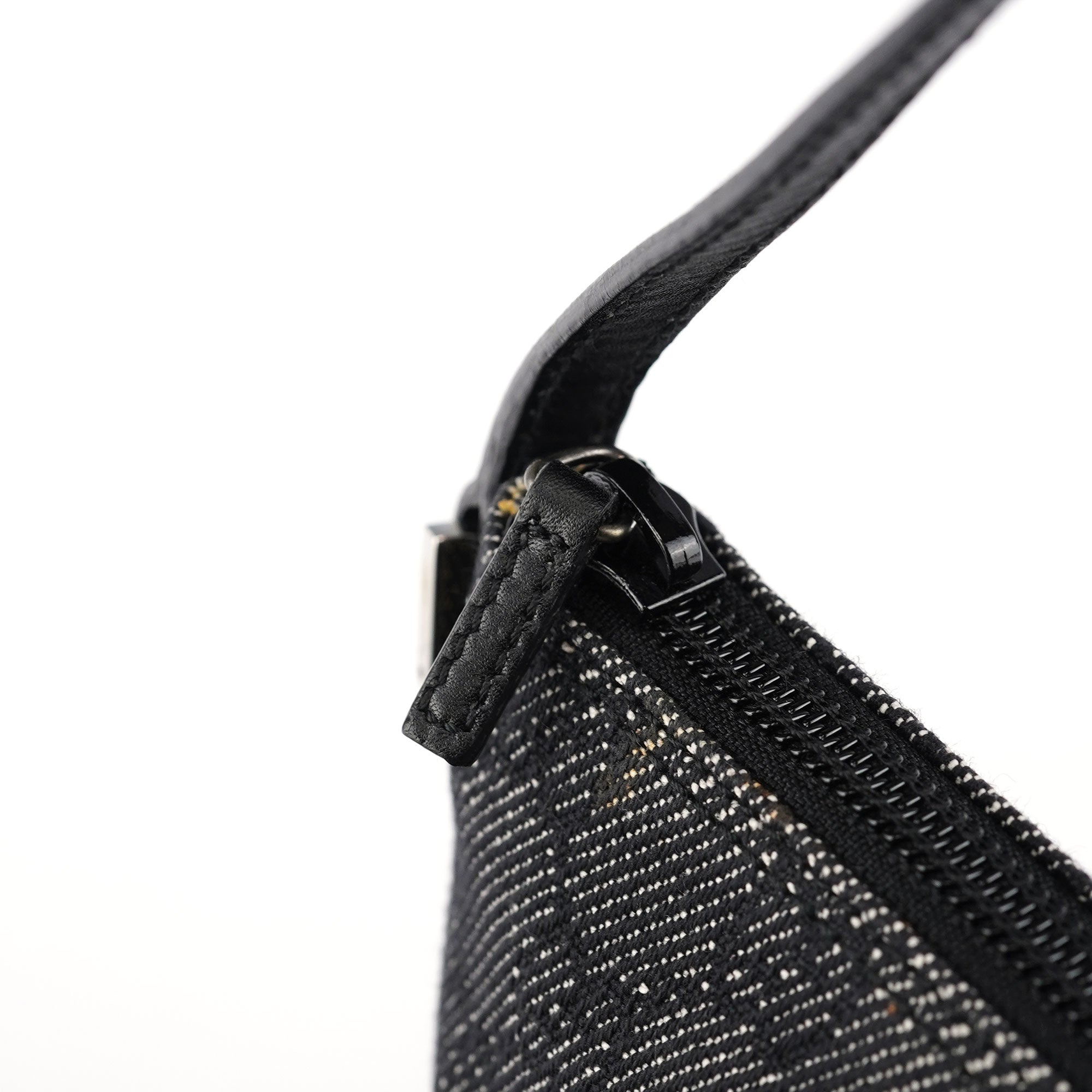 Gucci 07198 Anthracite Denim GG Boat Pochette