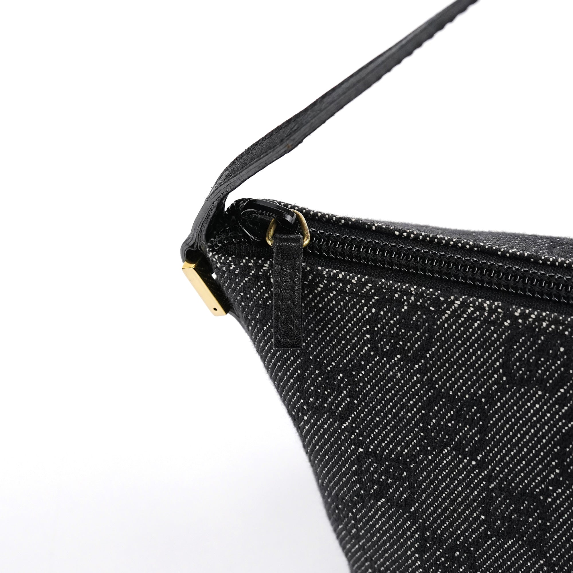 Gucci 07198 Anthracite Denim GG Boat Pochette