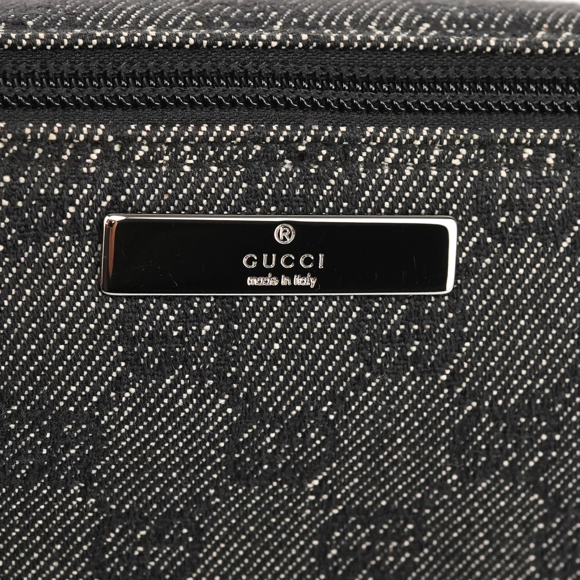 Gucci 07198 GG Boat Pochette en denim GG anthracite