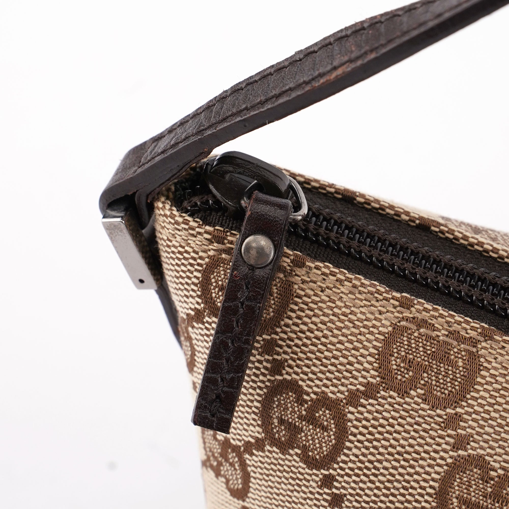 Gucci 07198 Beige Brown GG Boat Pochette