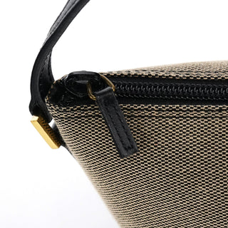 Gucci 07198 Beige Canvas Boat Pochette