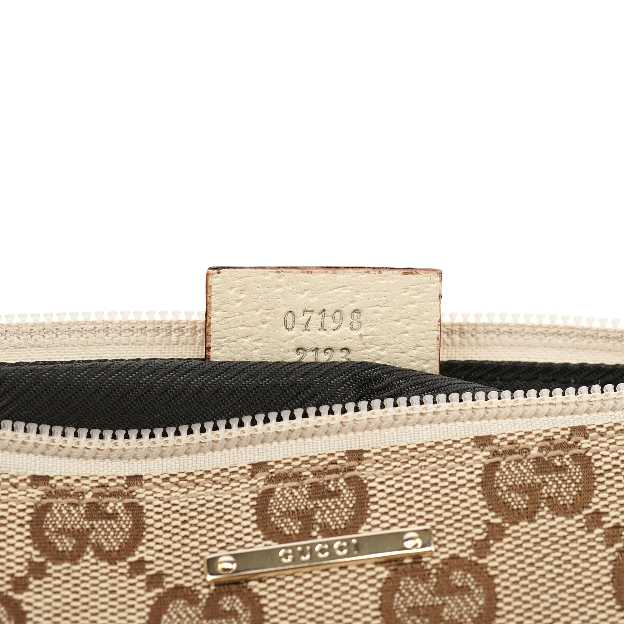 Gucci 07198 GG Boat Pochette in Beige