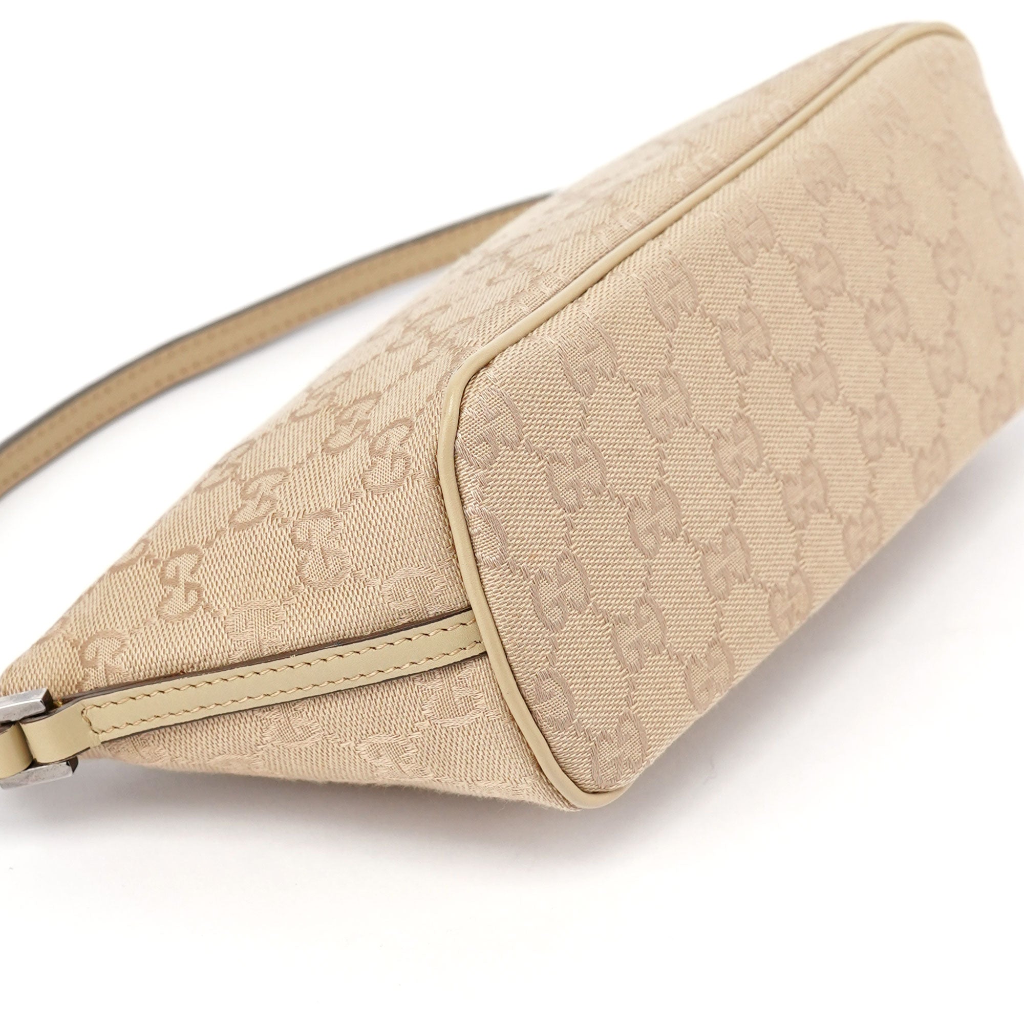 Gucci 07198 Beige GG Boat Pochette