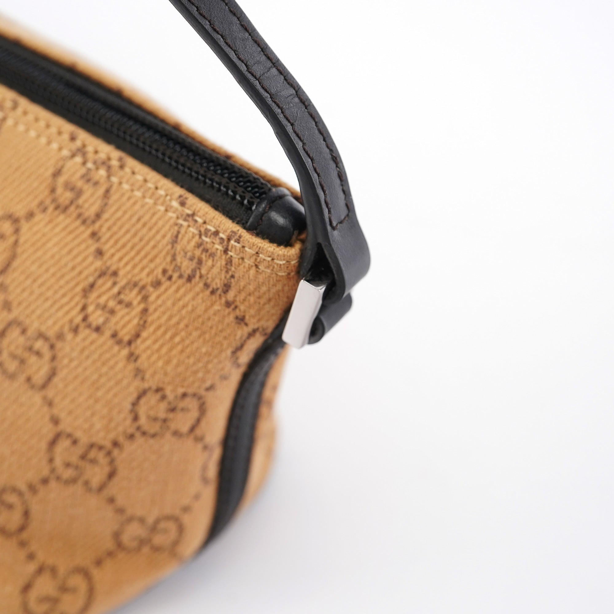 Gucci 07198 Beige GG Boat Pochette