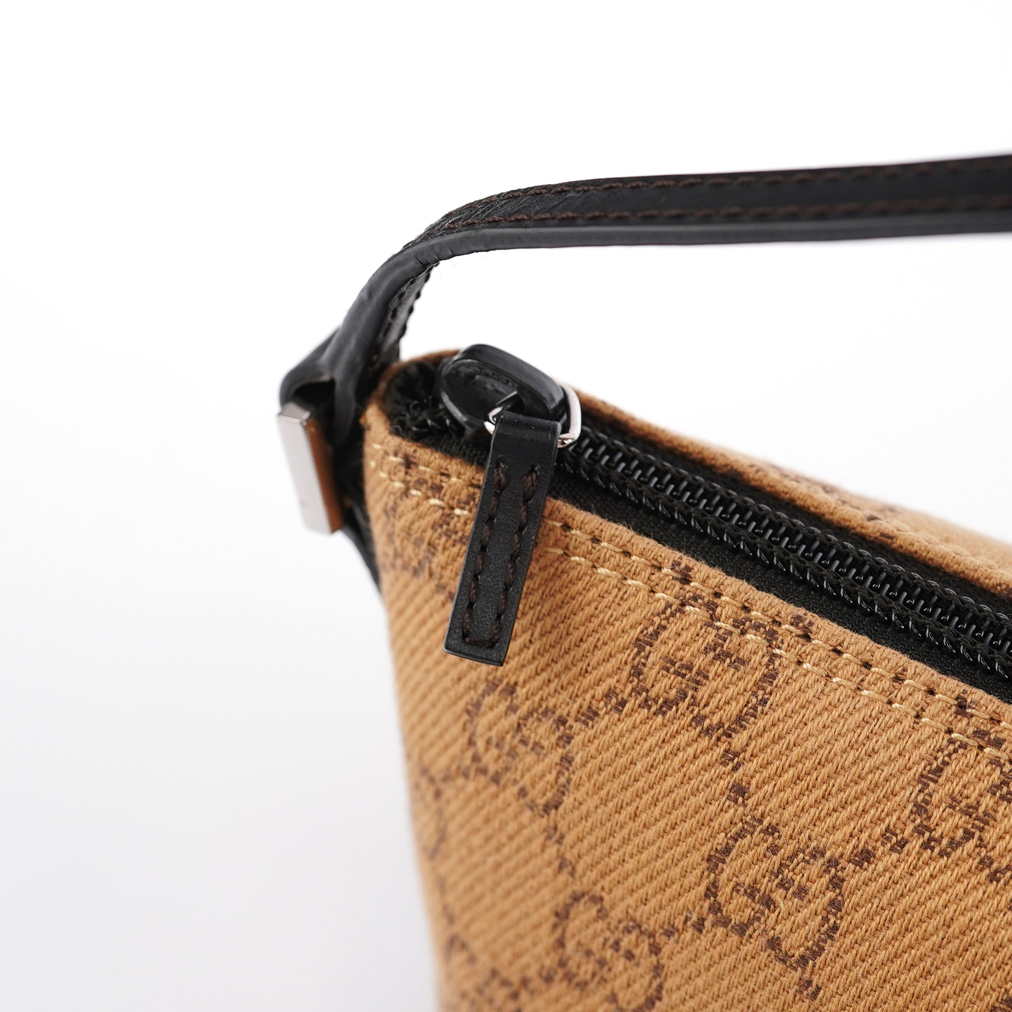 Gucci 07198 Beige GG Boat Pochette