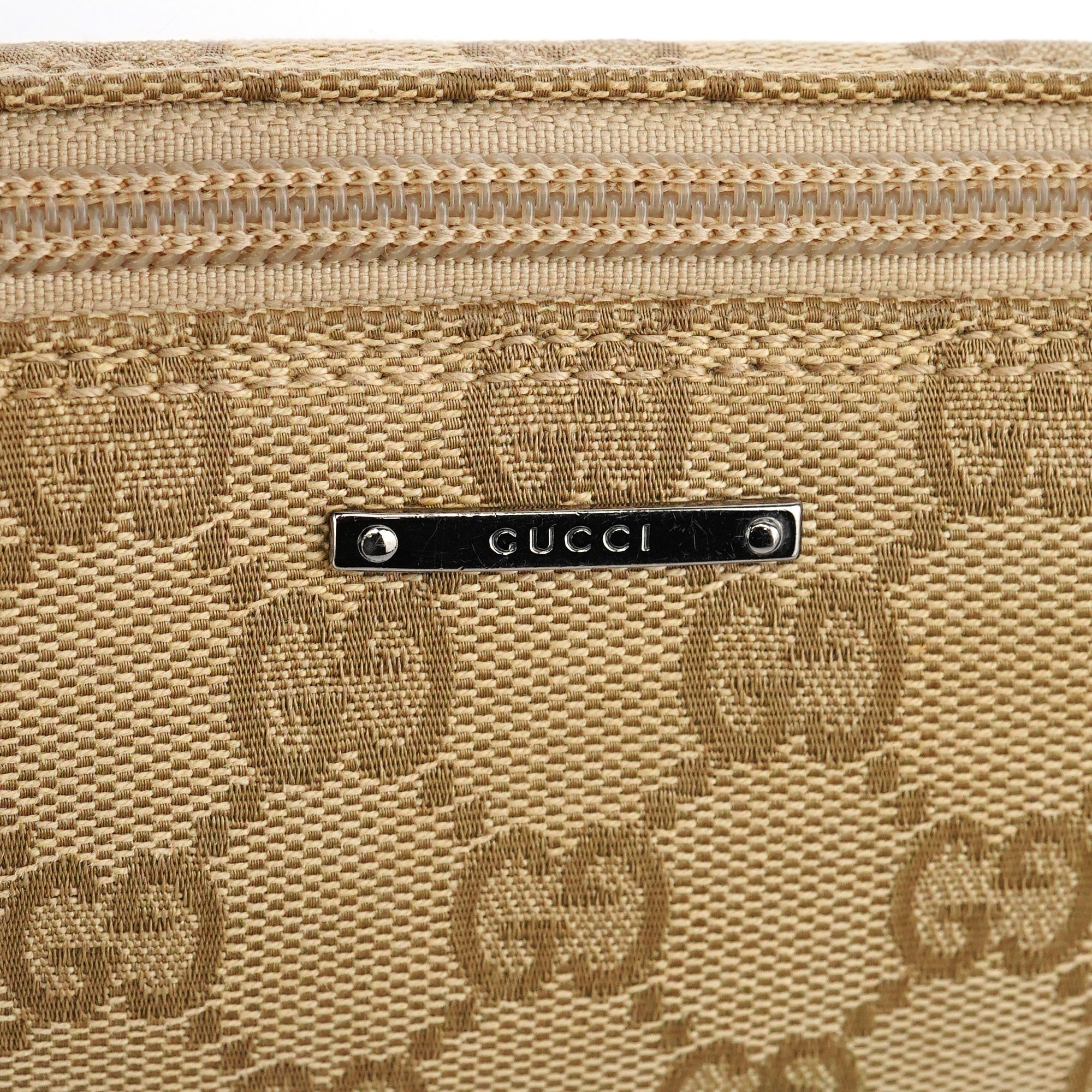 Gucci 07198 Beige GG Boat Pochette