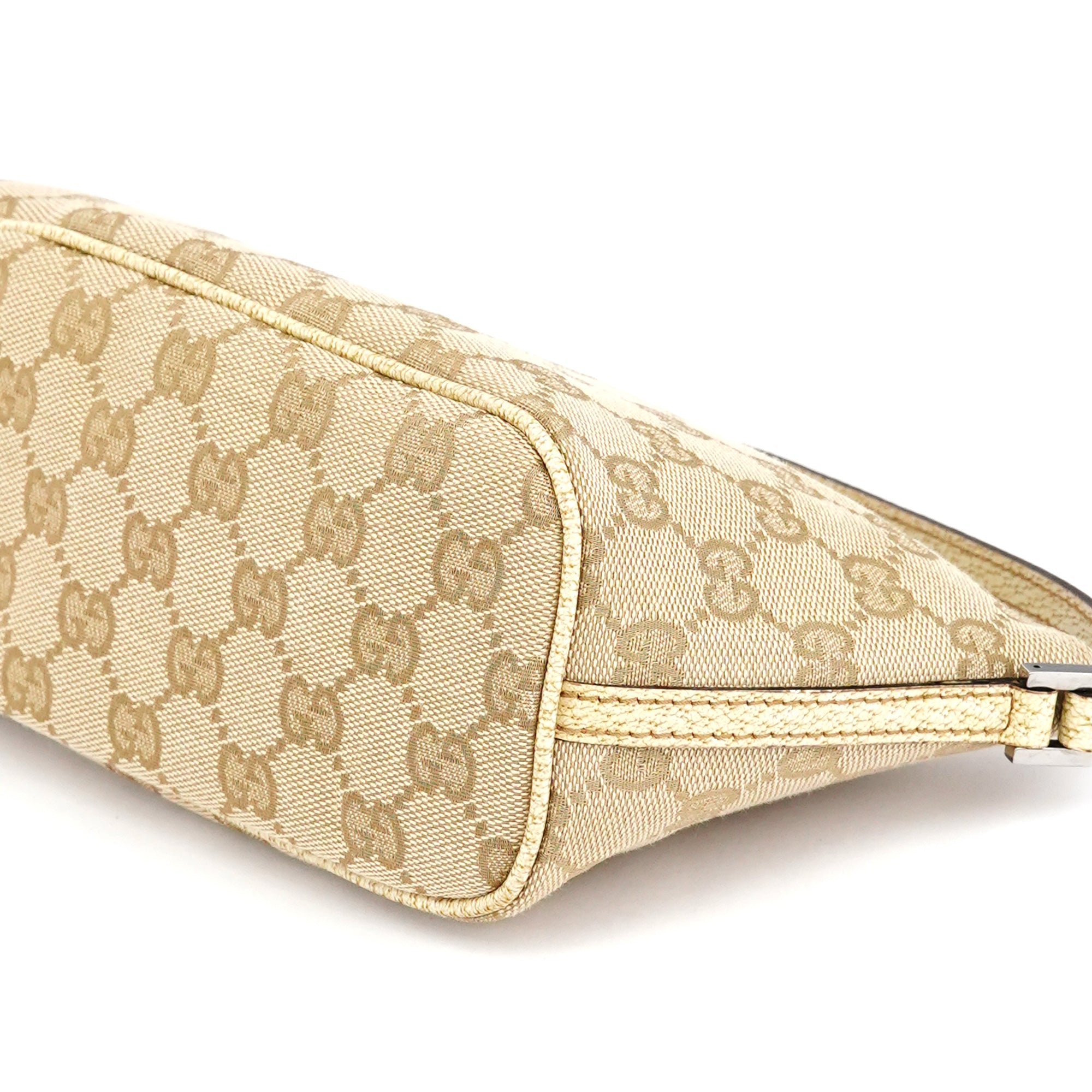 Gucci 07198 Beige GG Boat Pochette