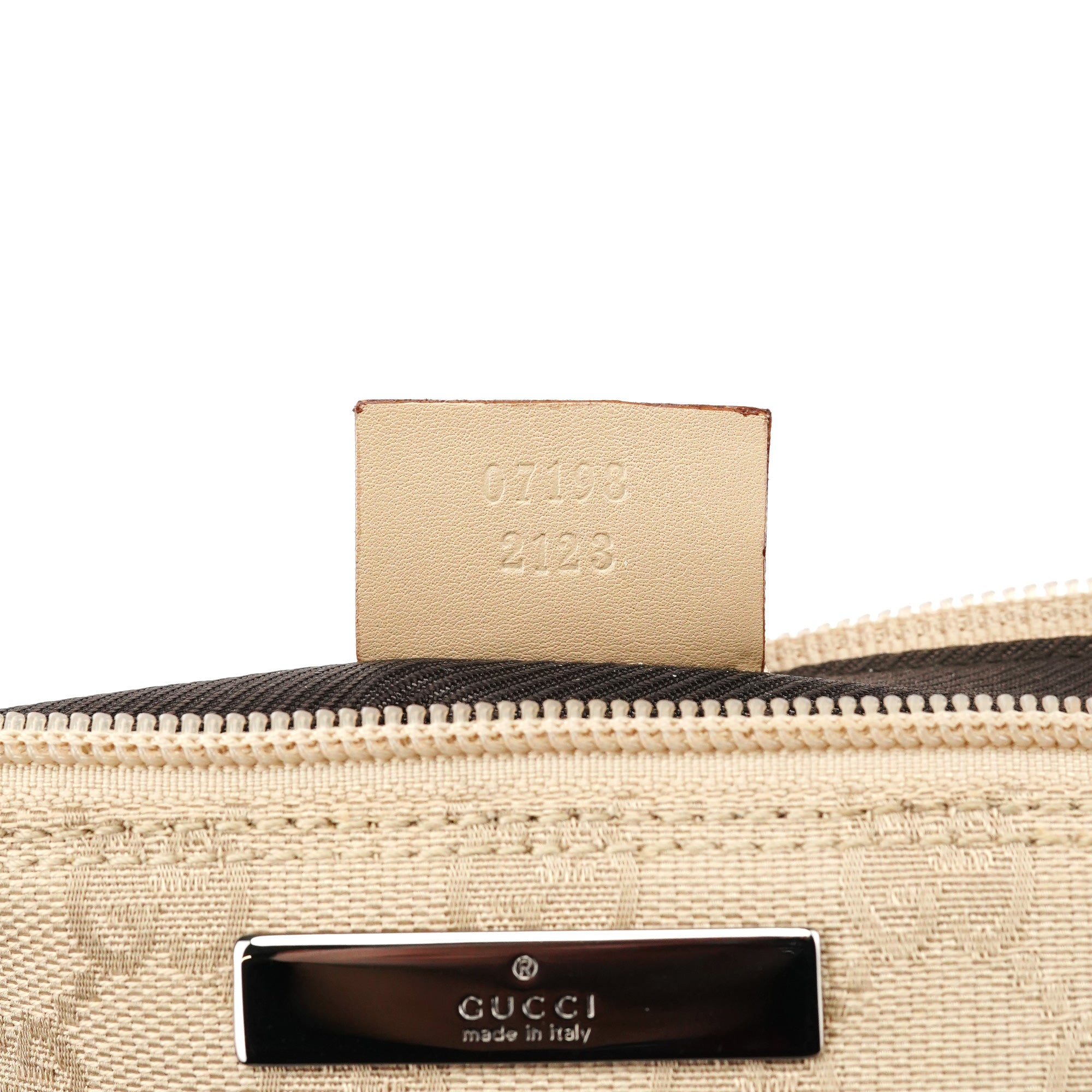 Gucci 07198 Beige GG Boat Pochette