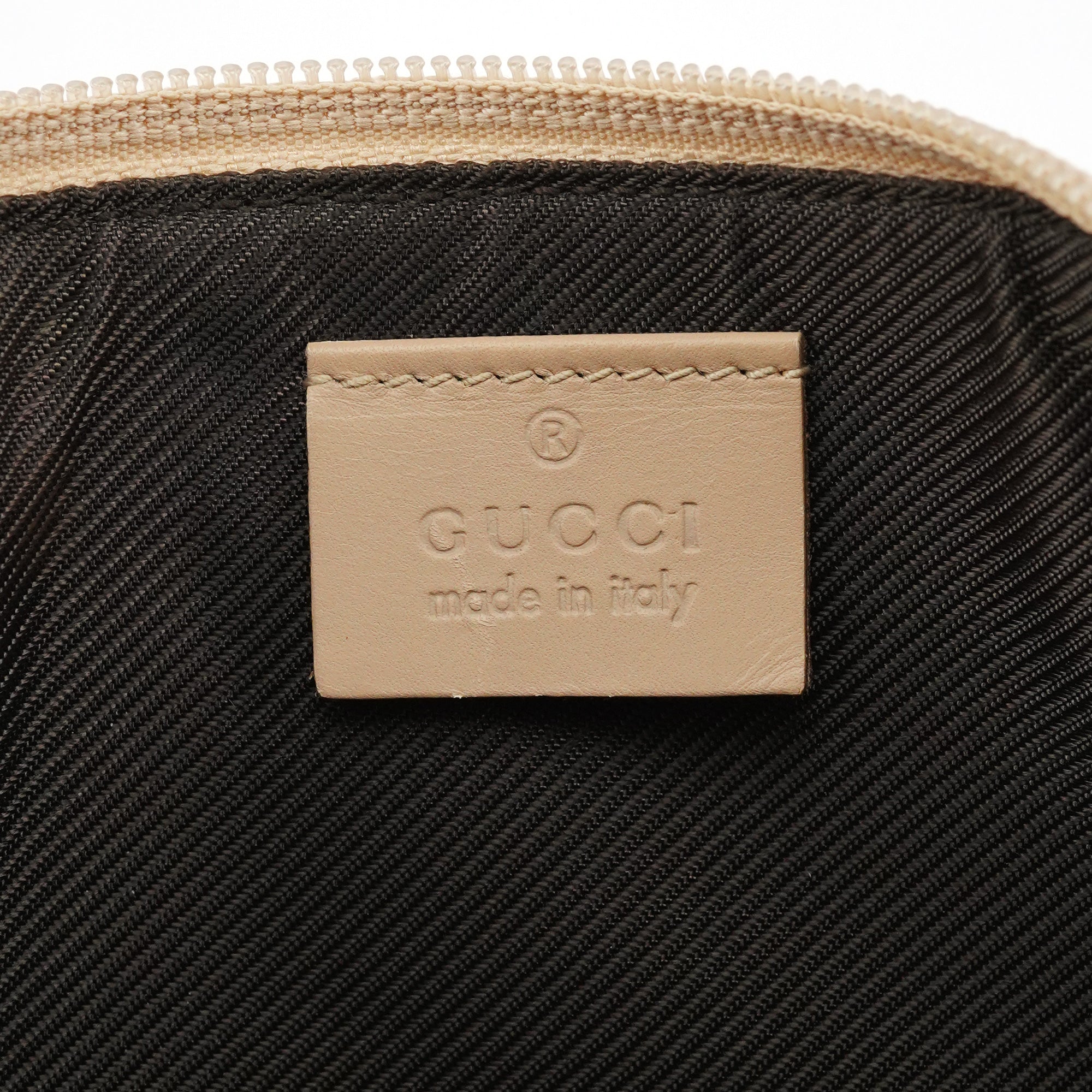 Gucci 07198 Beige GG Boat Pochette