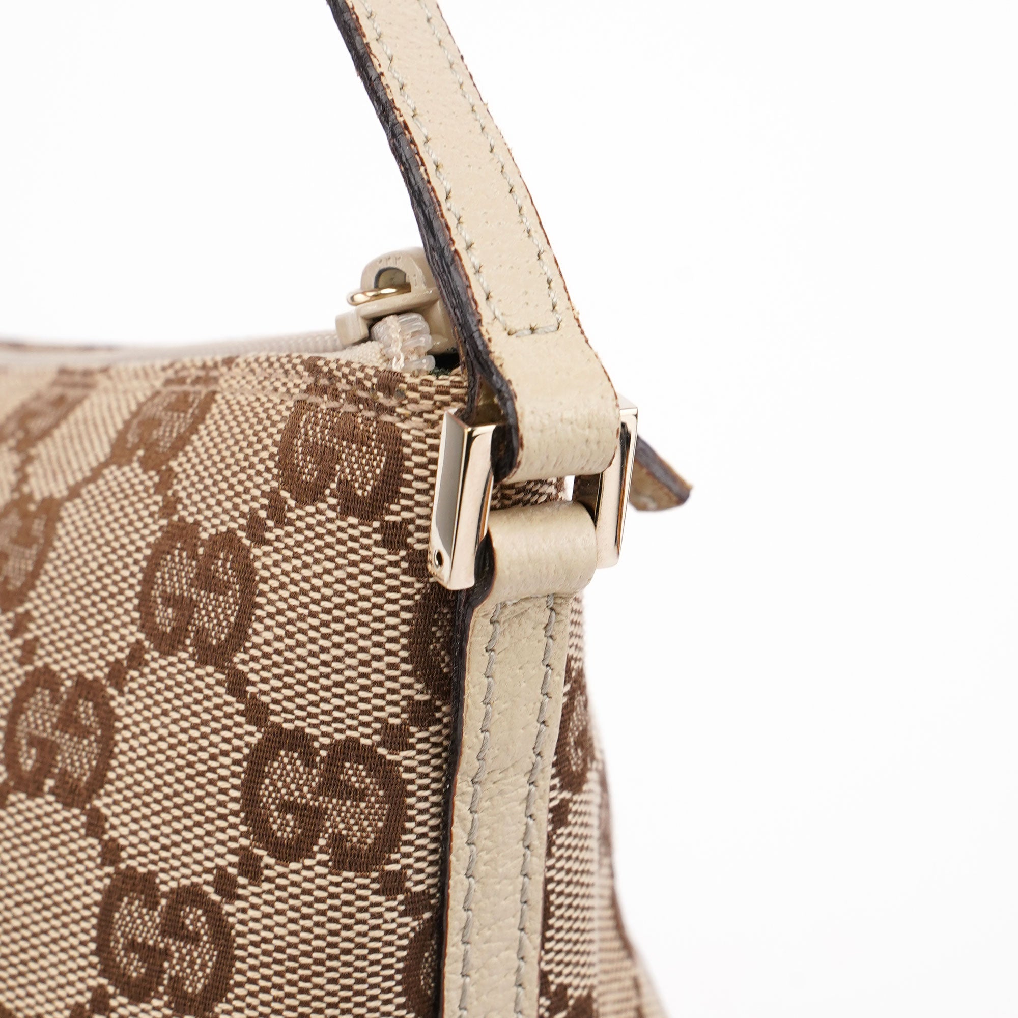 Gucci 07198 Beige GG Boat Pochette