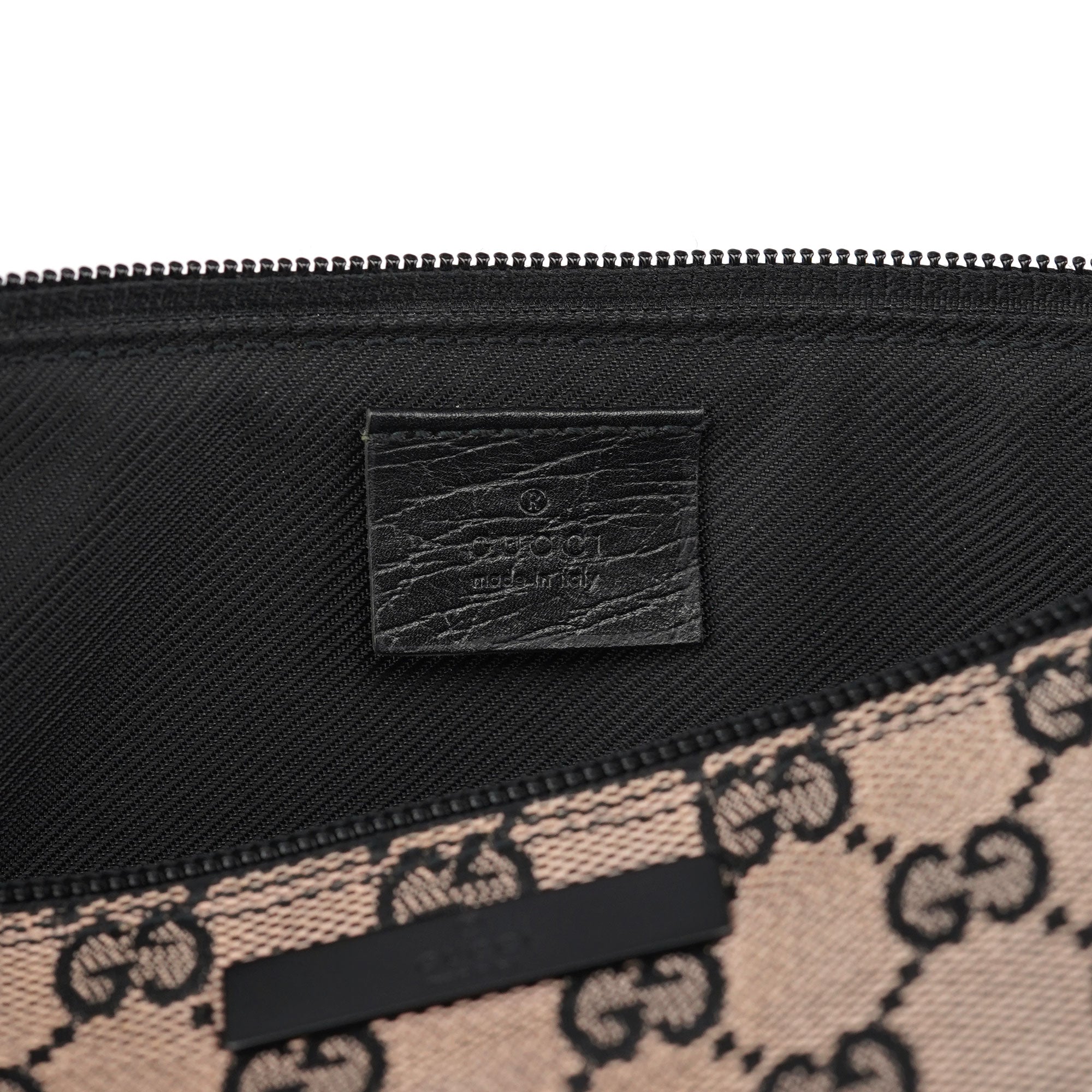 Gucci 07198 Beige Matte Black GG Boat Pochette