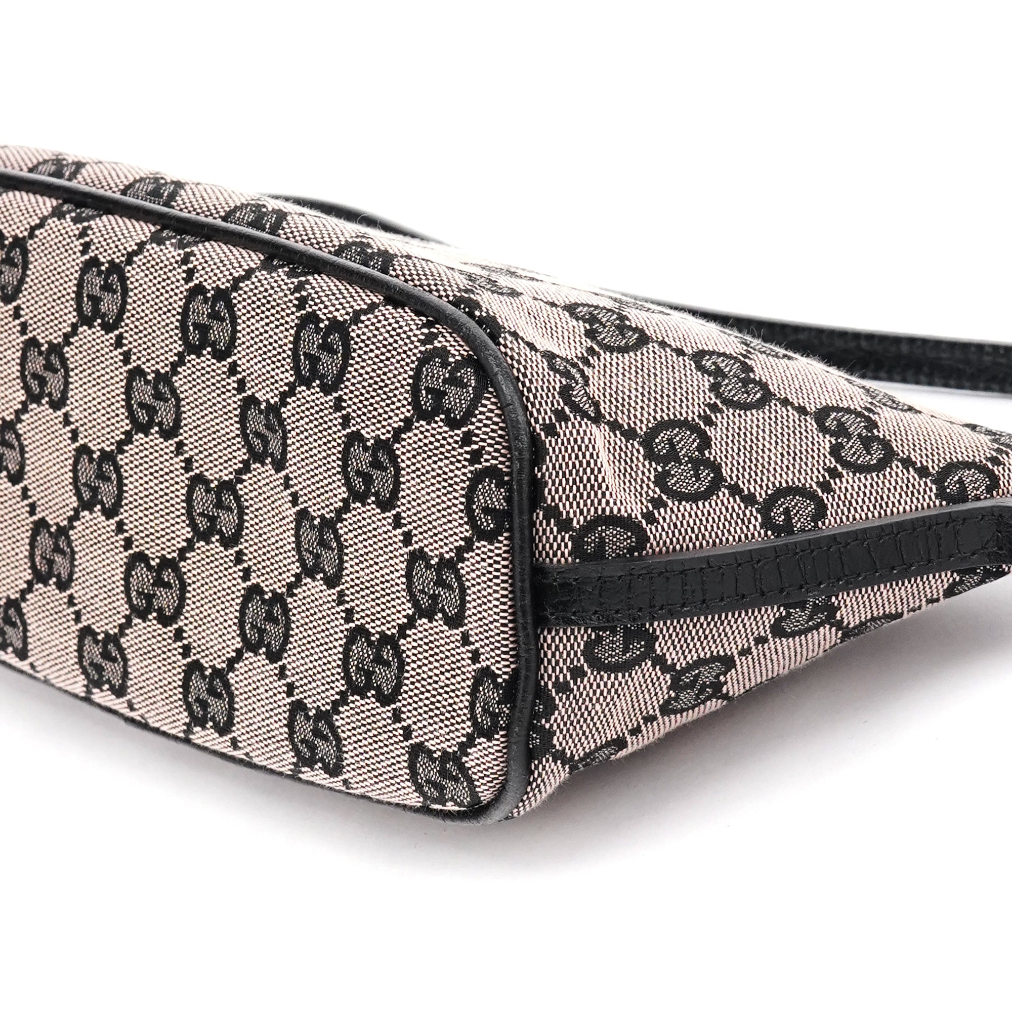 Gucci 07198 Beige Matte Black GG Boat Pochette
