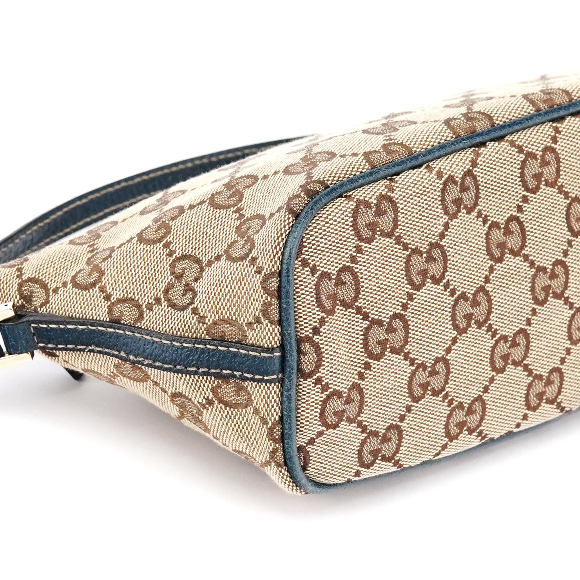 Gucci 07198 Beige Navy GG Boat Pochette