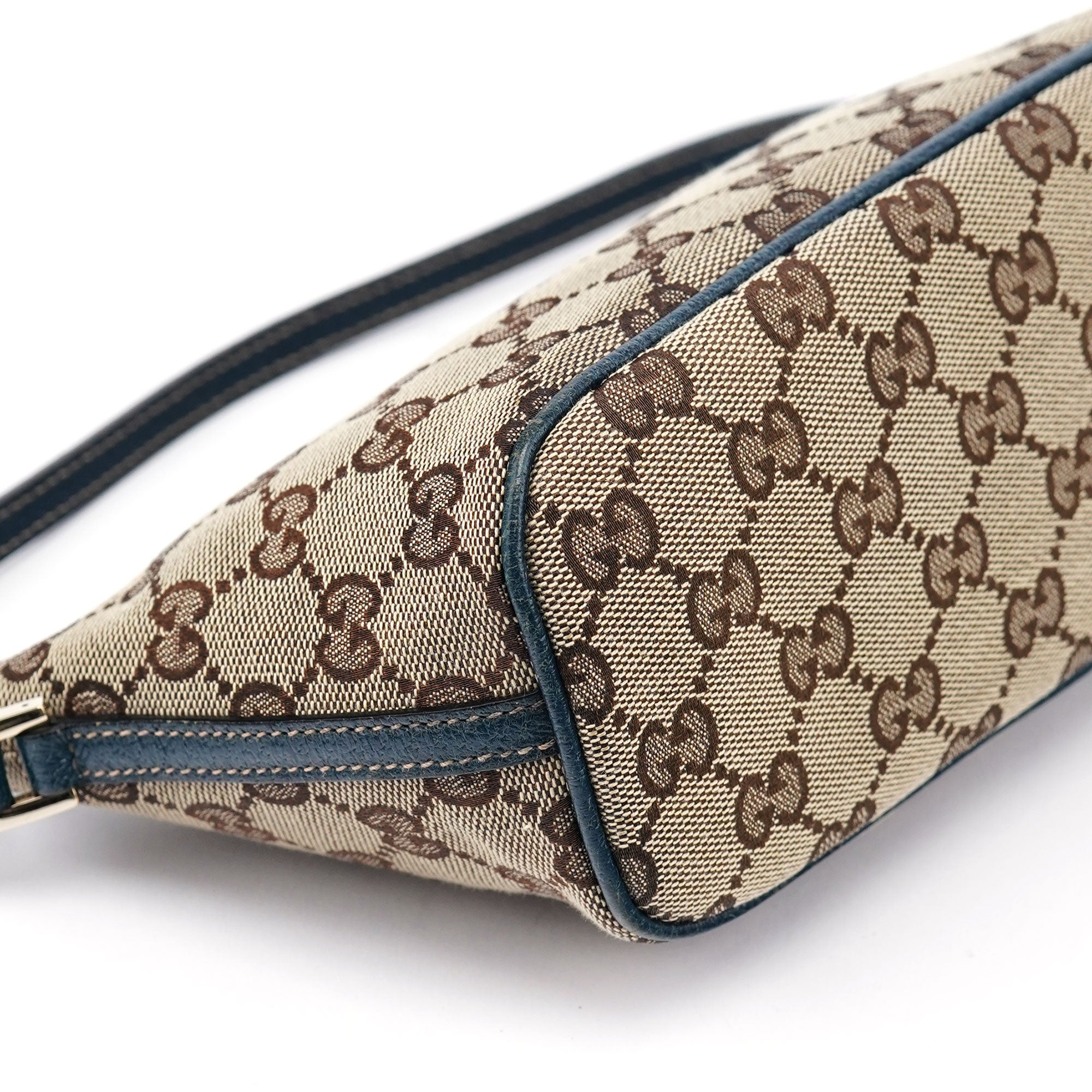 Gucci 07198 Beige Navy GG Boat Pochette