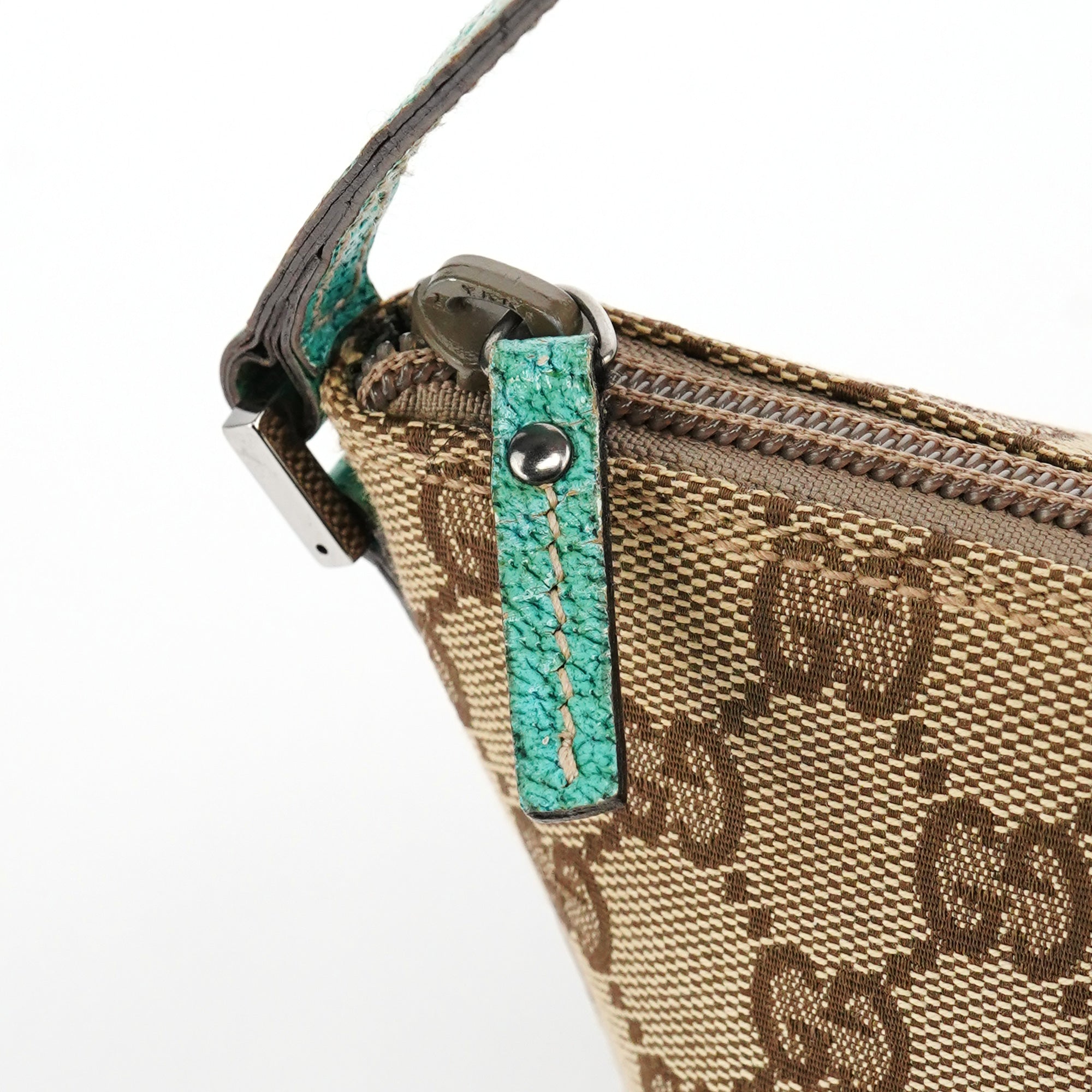 Gucci 07198 Beige Turquoise GG Boat Pochette