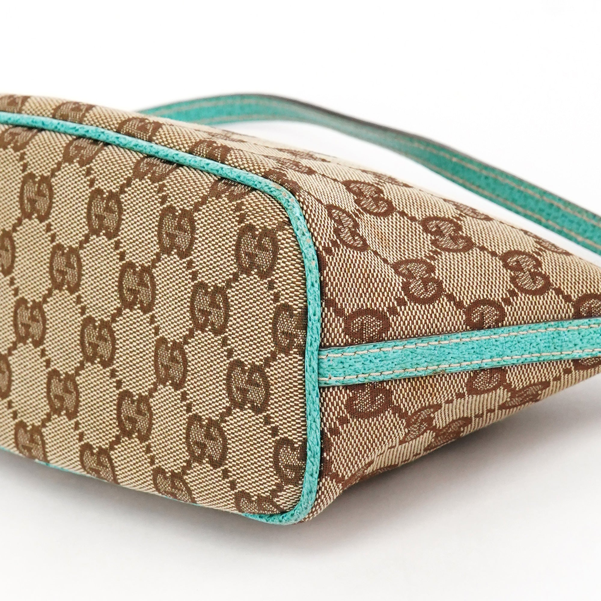 Gucci 07198 Beige Turquoise GG Boat Pochette