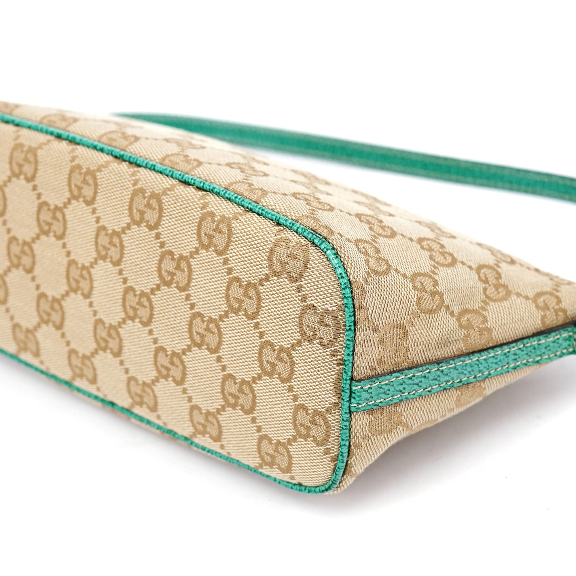 Gucci 07198 Beige Turquoise GG Boat Pochette