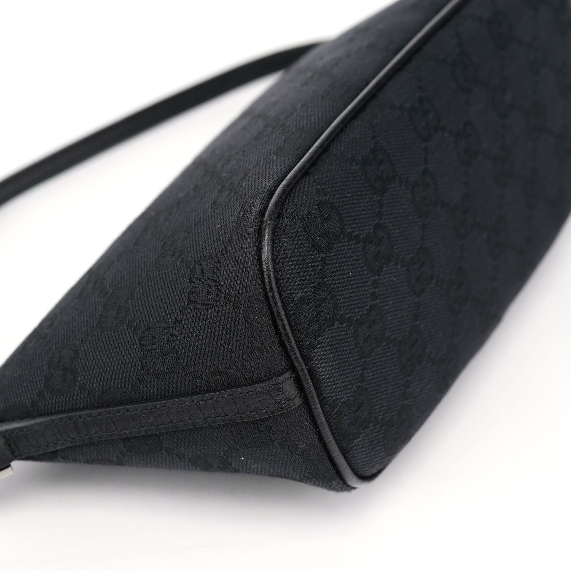 Gucci 07198 GG Boat Pochette en toile GG noire