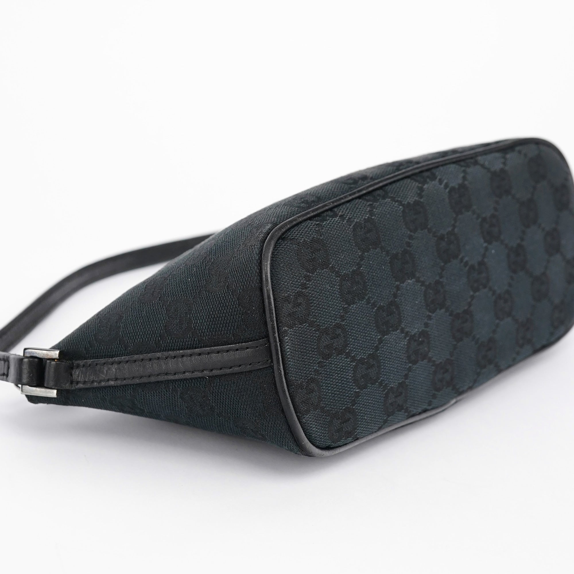 Gucci 07198 Black GG Boat Pochette