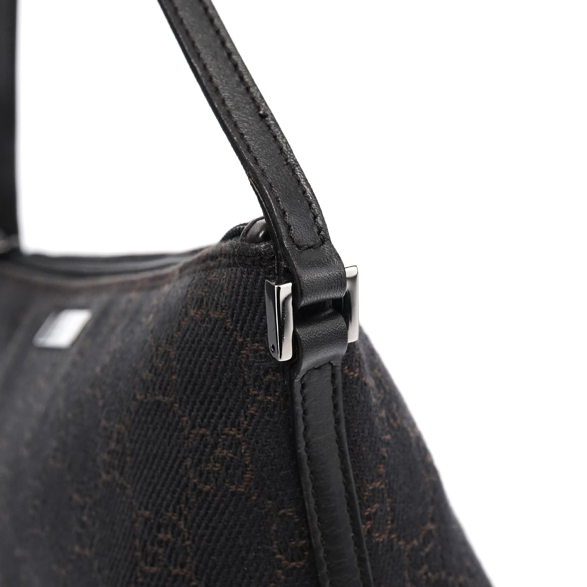 Gucci 07198 Brown GG Boat Pochette