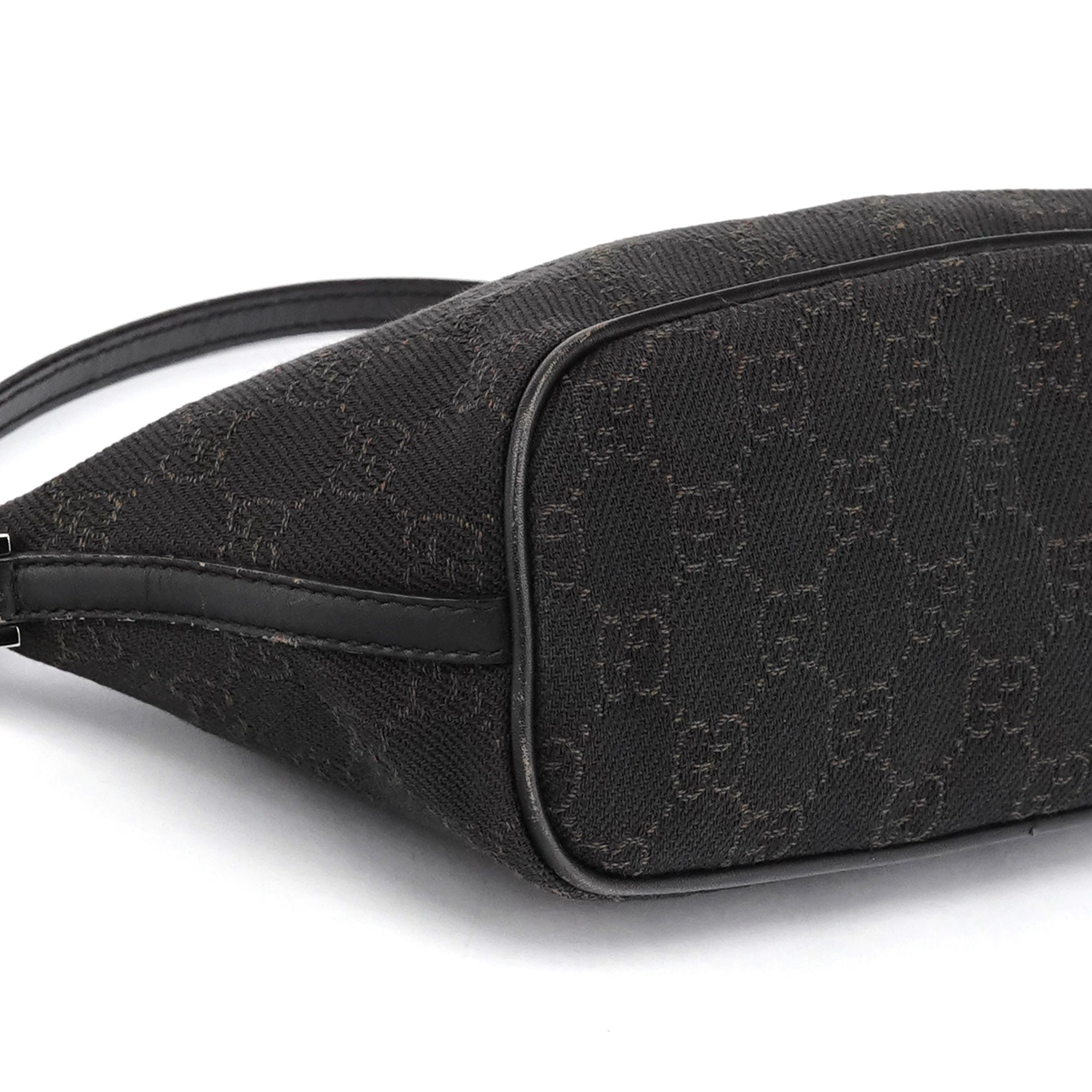 Gucci 07198 Brown GG Boat Pochette