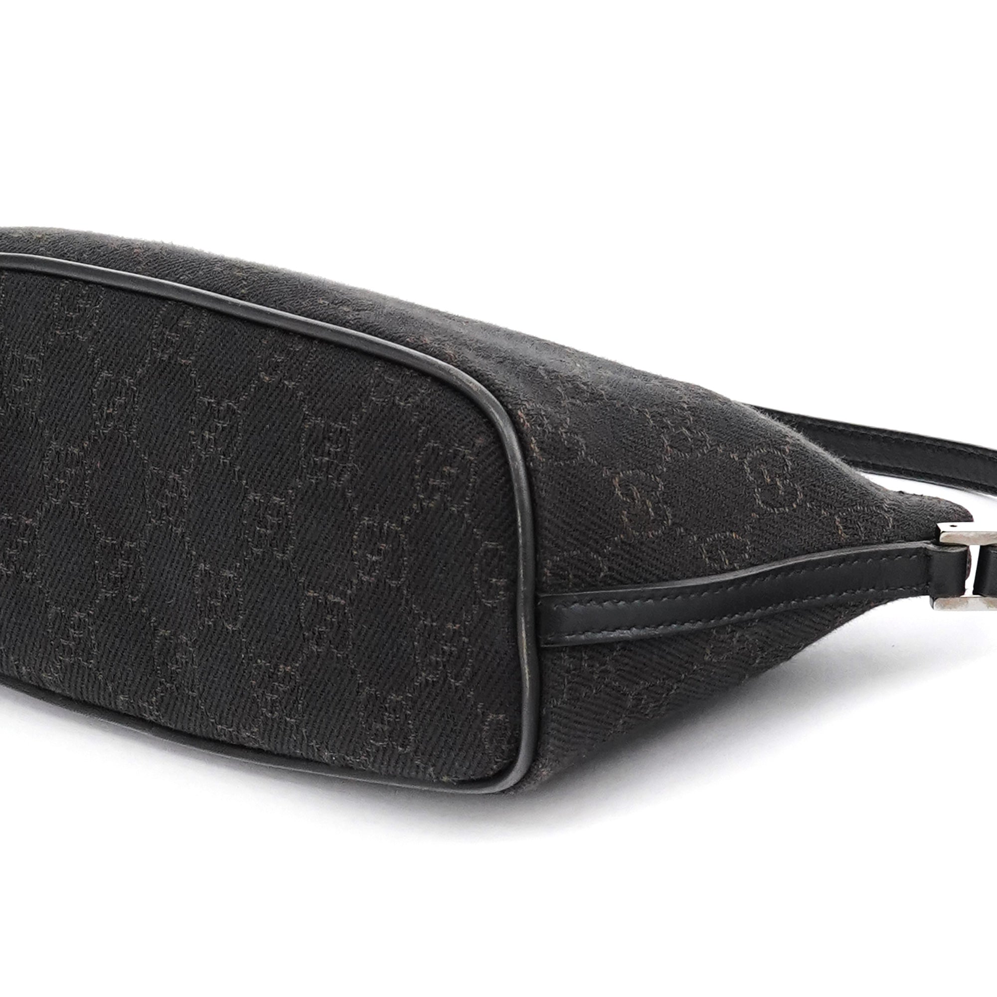 Gucci 07198 Brown GG Boat Pochette