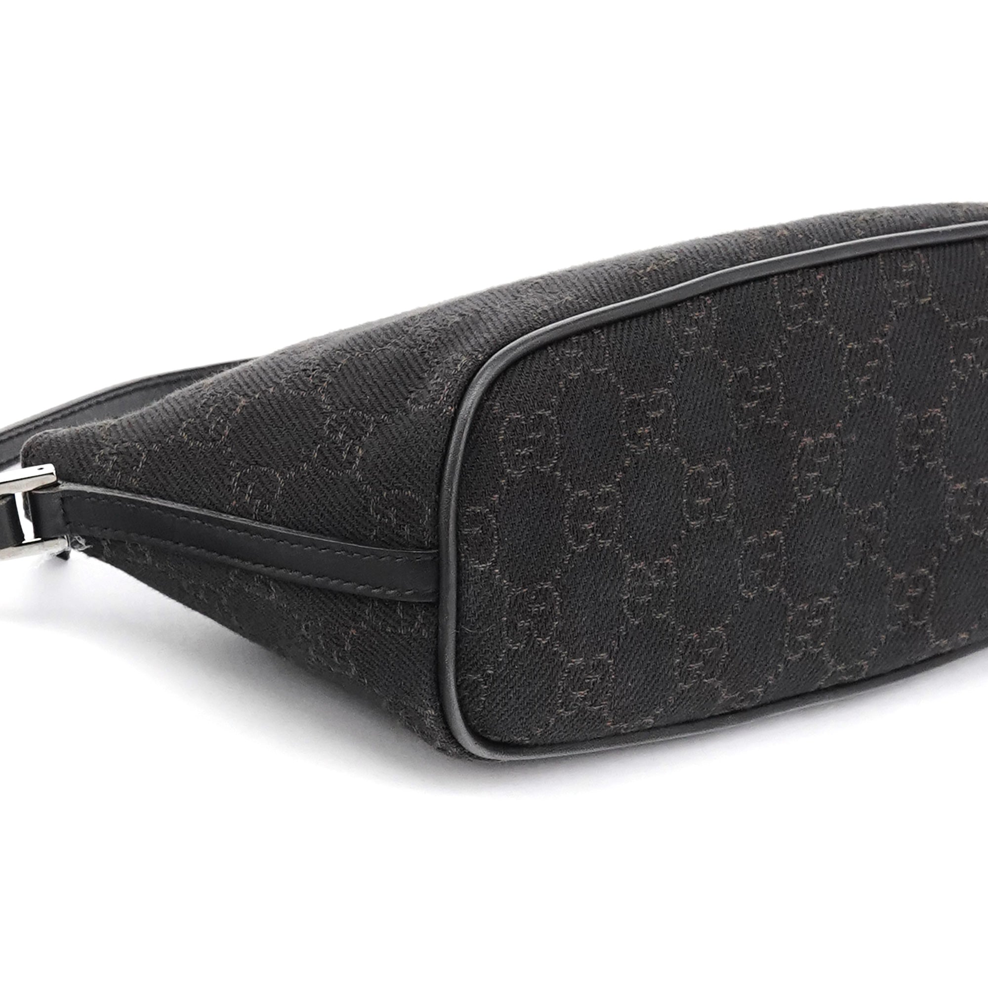 Gucci 07198 Brown GG Boat Pochette