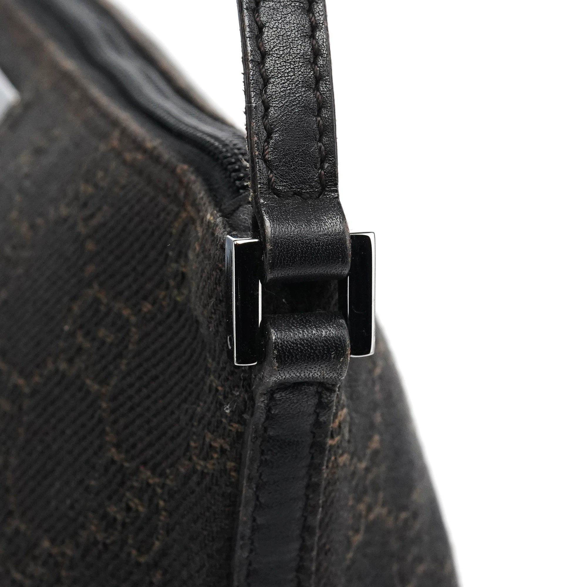 Gucci 07198 Brown GG Boat Pochette
