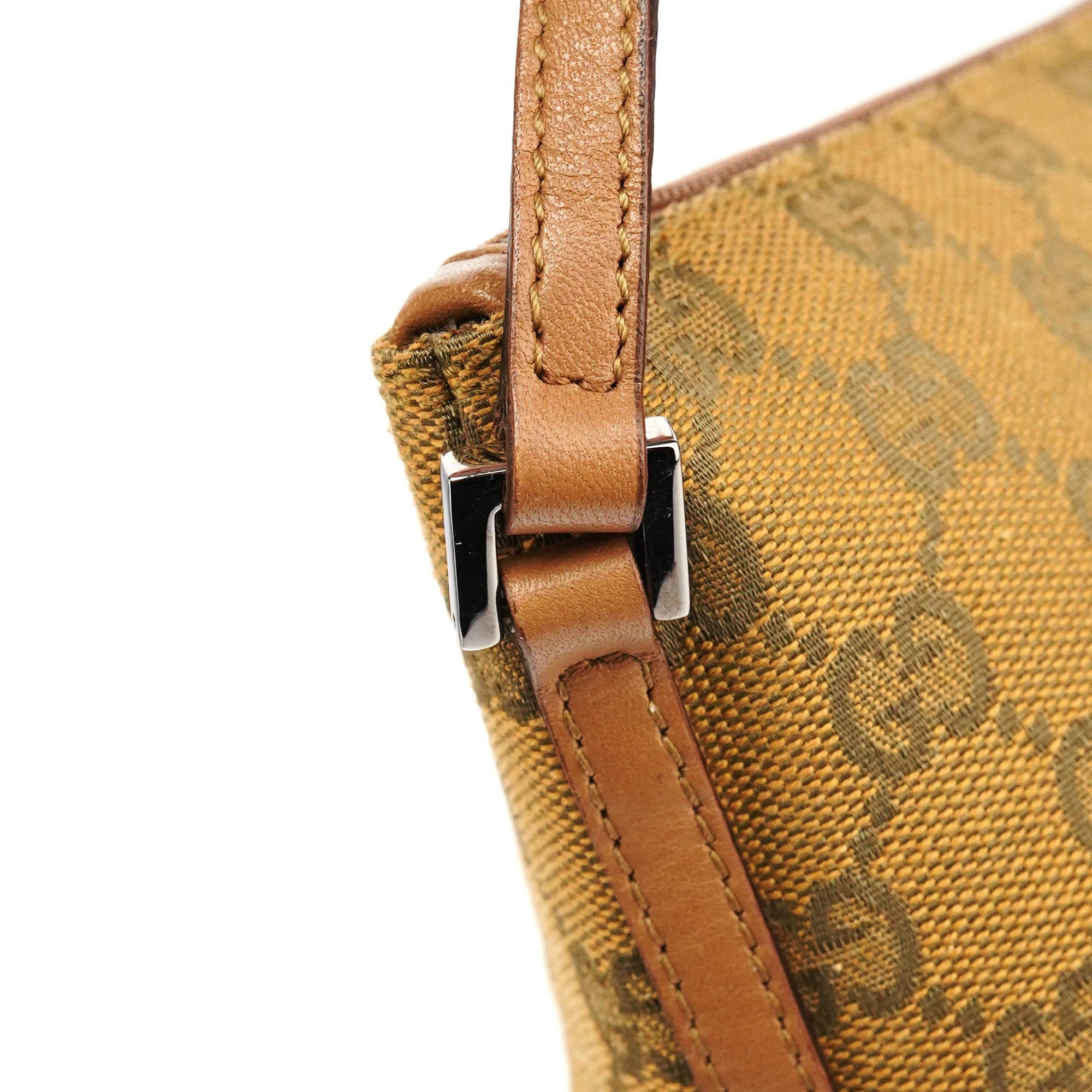 Gucci 07198 Light Brown GG Boat Pochette