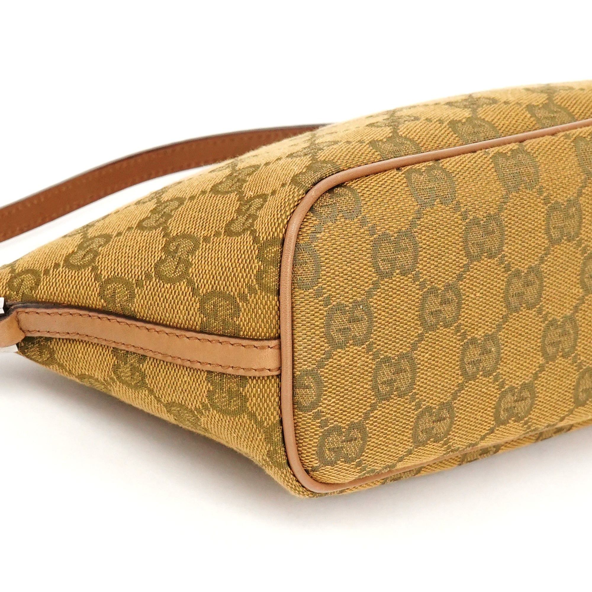 Gucci 07198 Light Brown GG Boat Pochette