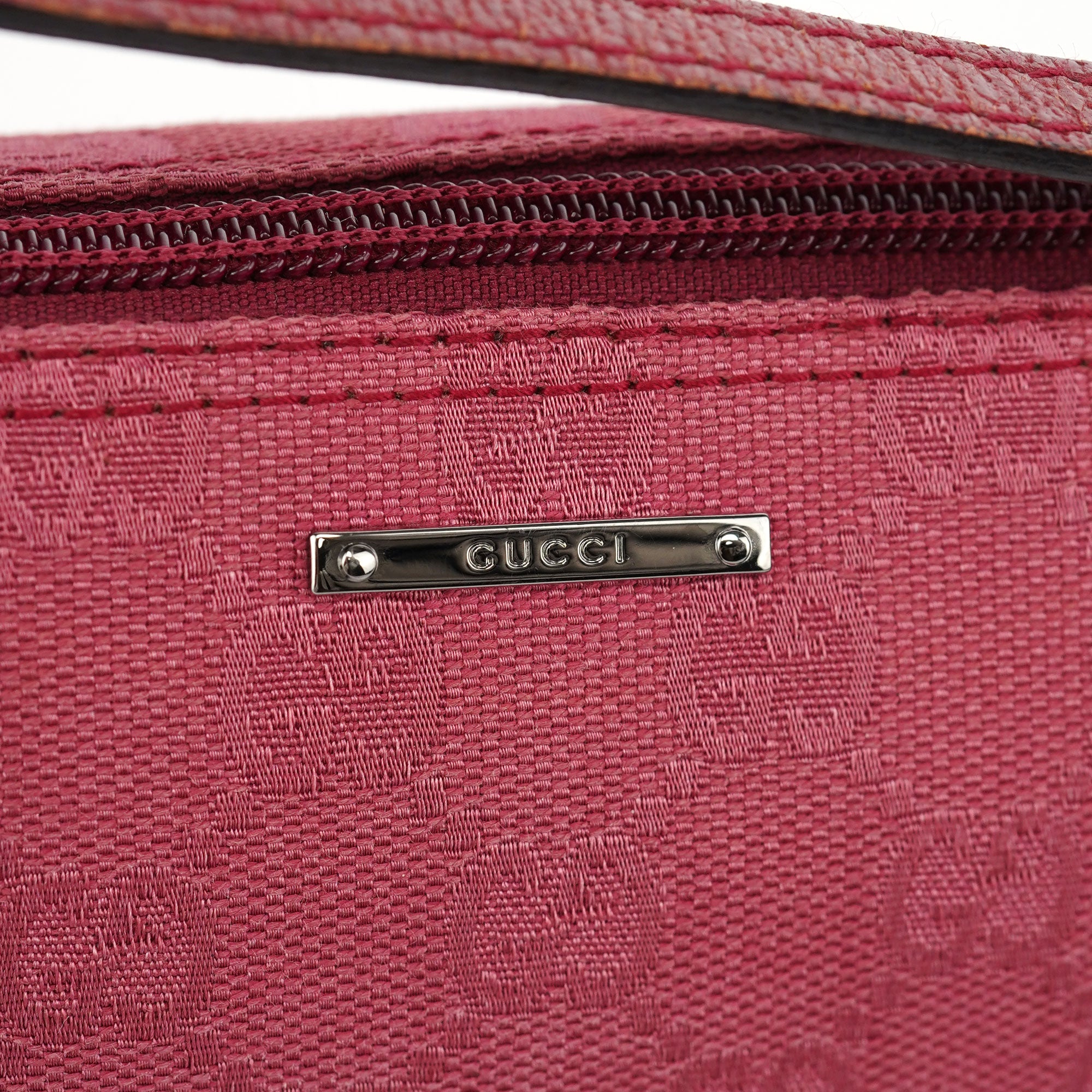 Gucci 07198 GG Boat Pochette en toile GG rose
