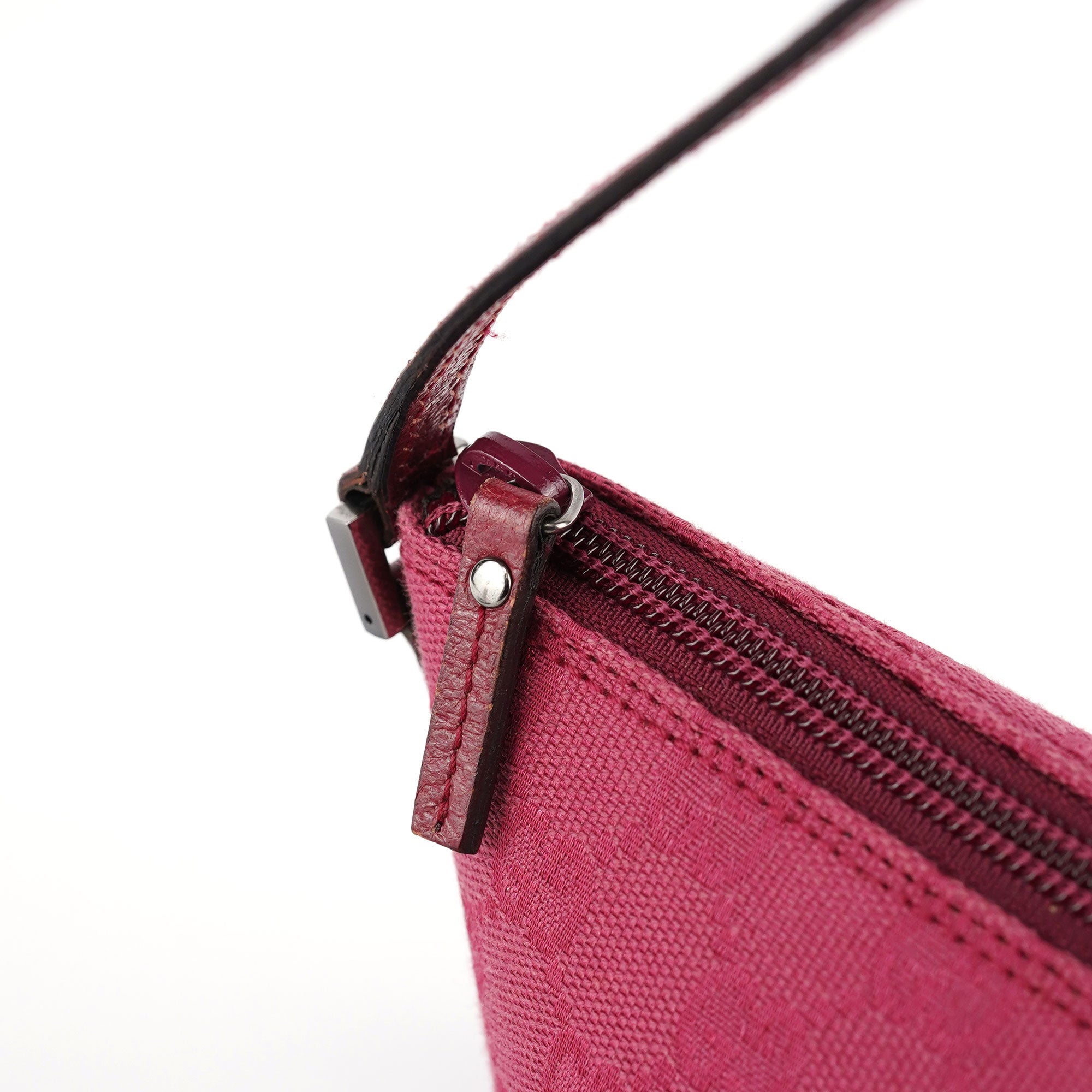 Gucci 07198 Pink GG Boat Pochette