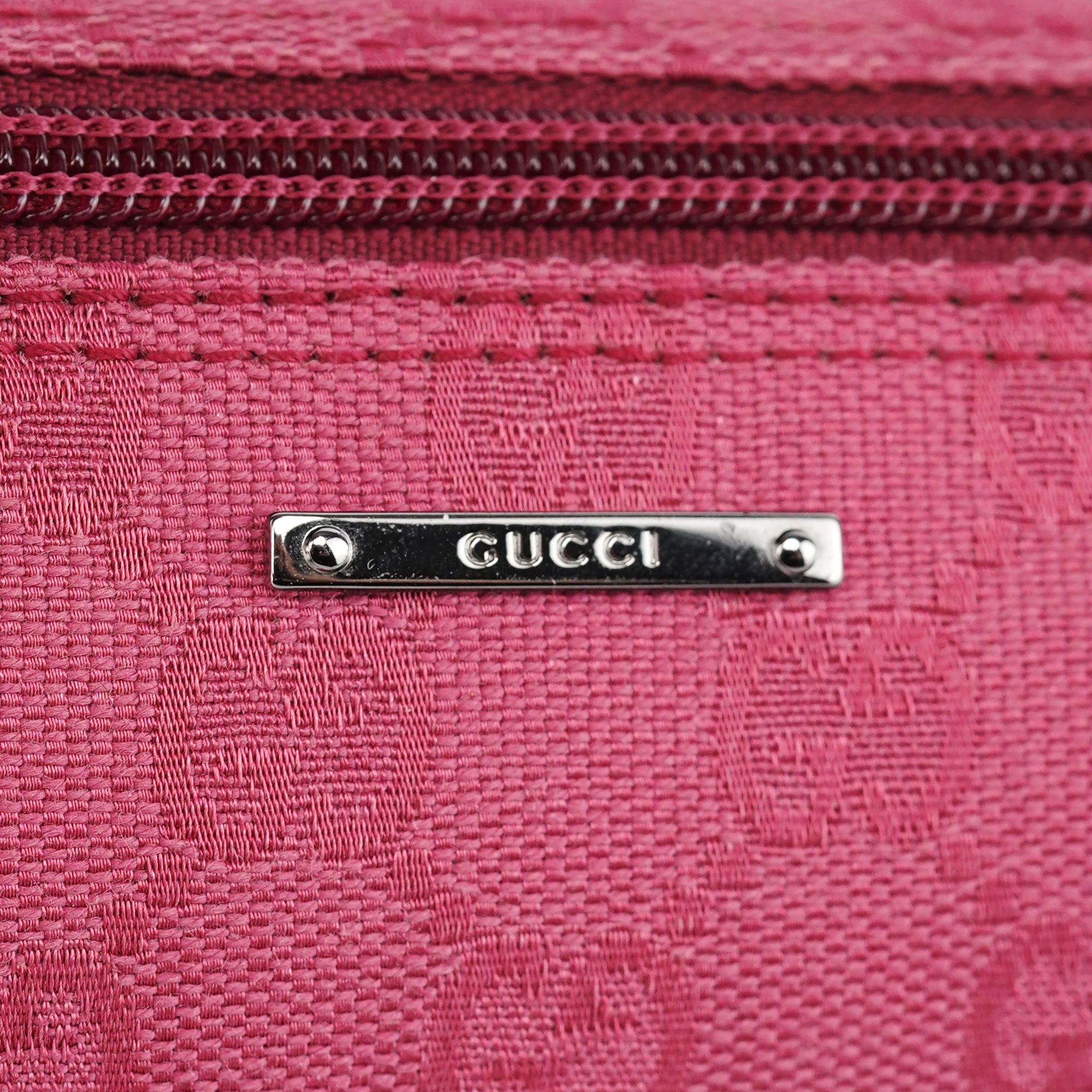 Gucci 07198 Pink GG Boat Pochette