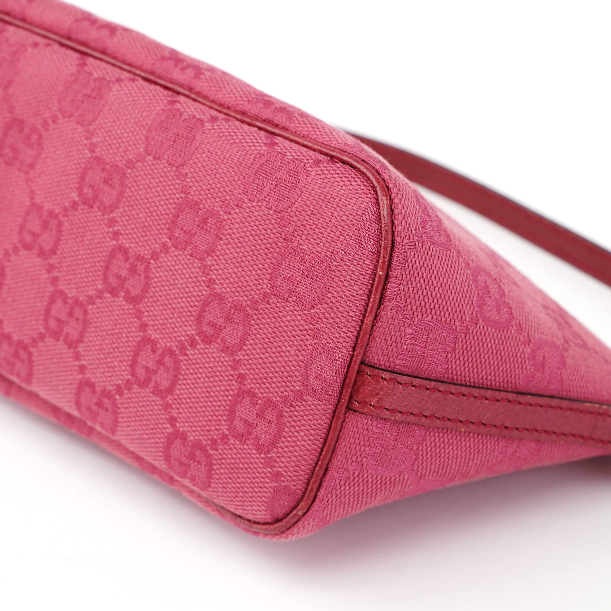 Gucci 07198 Pink GG Boat Pochette