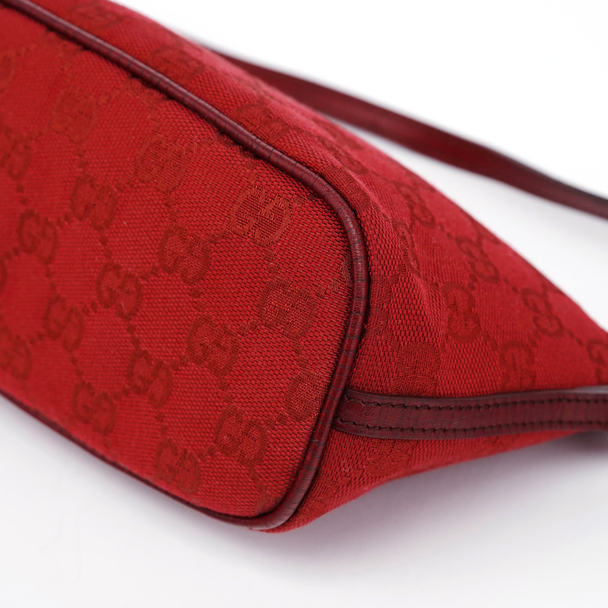 Gucci 07198 Red GG Boat Pochette