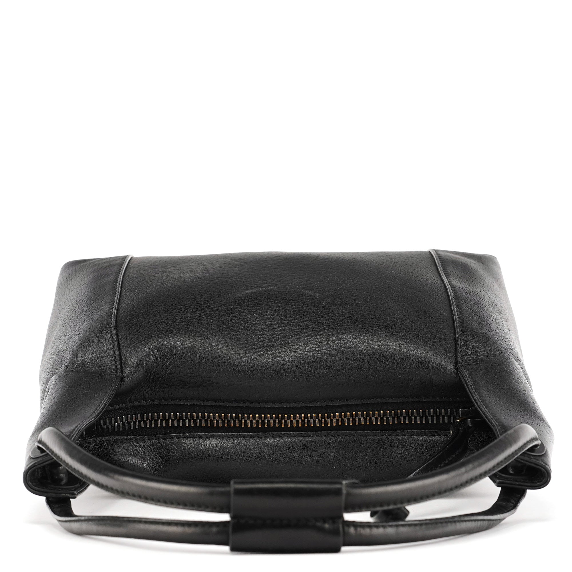 Gucci 101333 Black Textured Leather Shoulder Bag