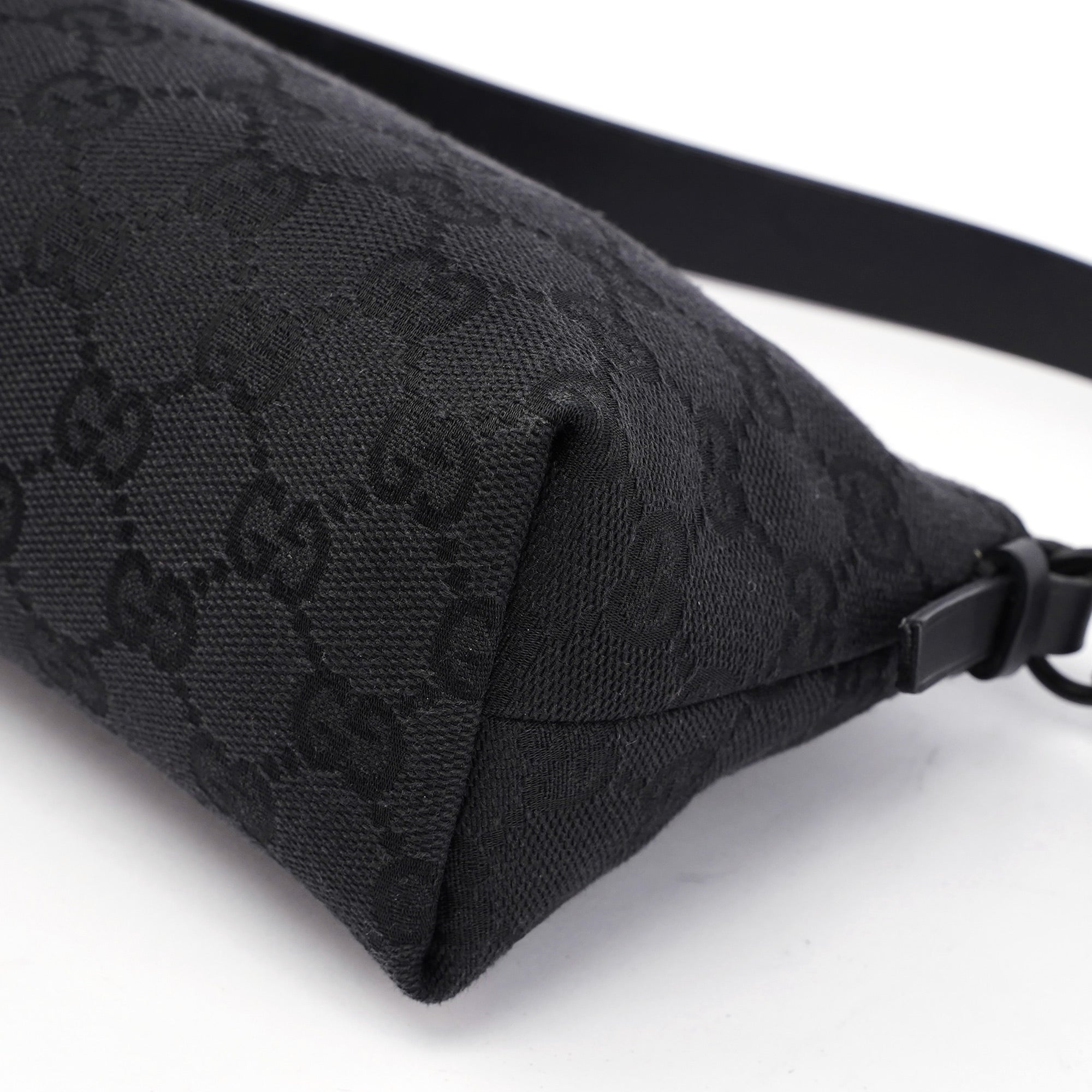 Gucci 103399 Mini sac hobo en toile GG noire