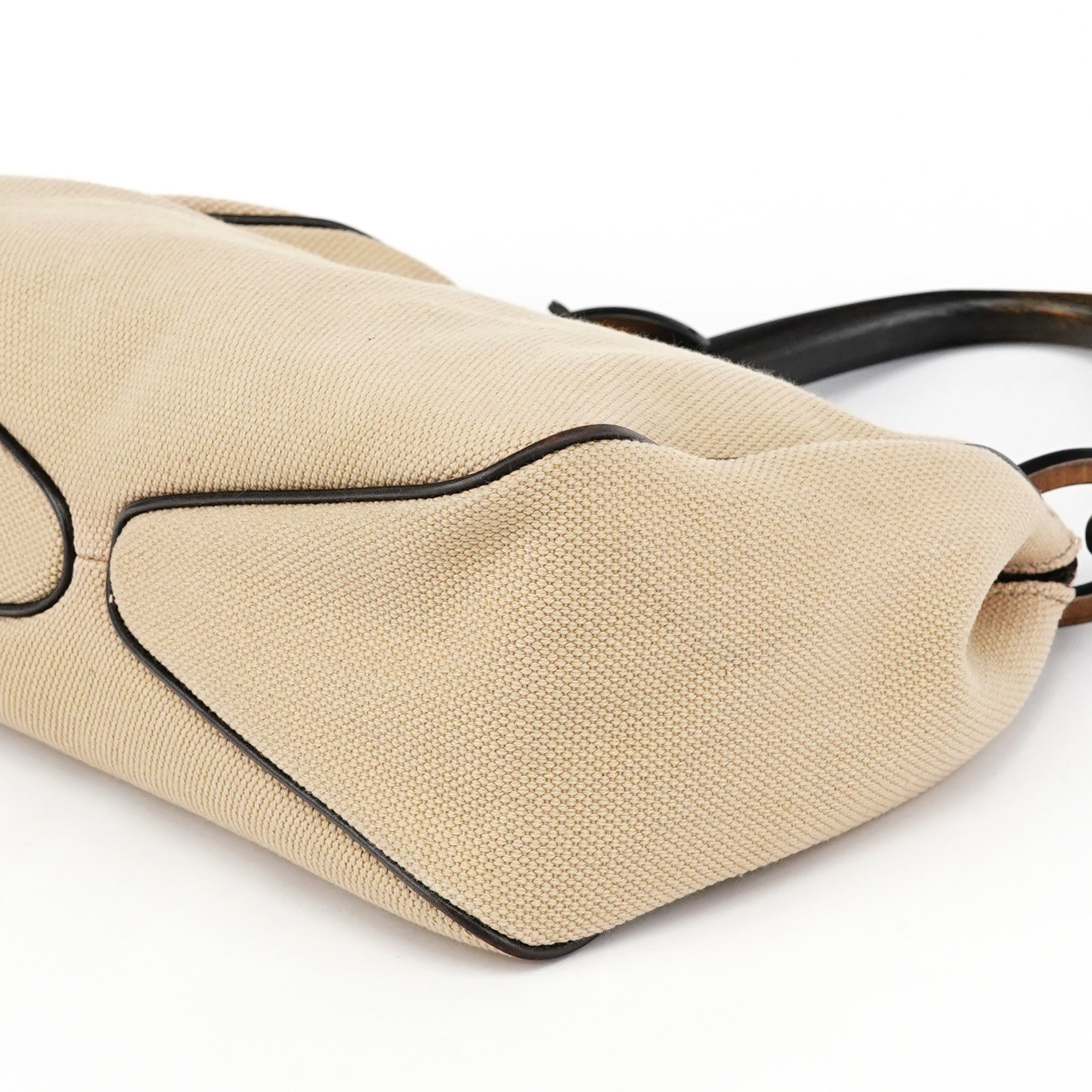 Gucci 106495 Sac porté épaule à anses en bois en toile beige