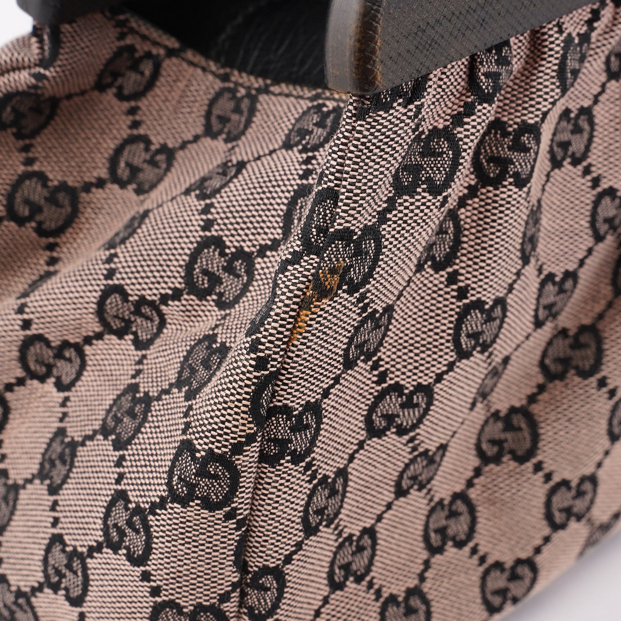 Gucci 112683 Sac à poignées bois en toile GG beige