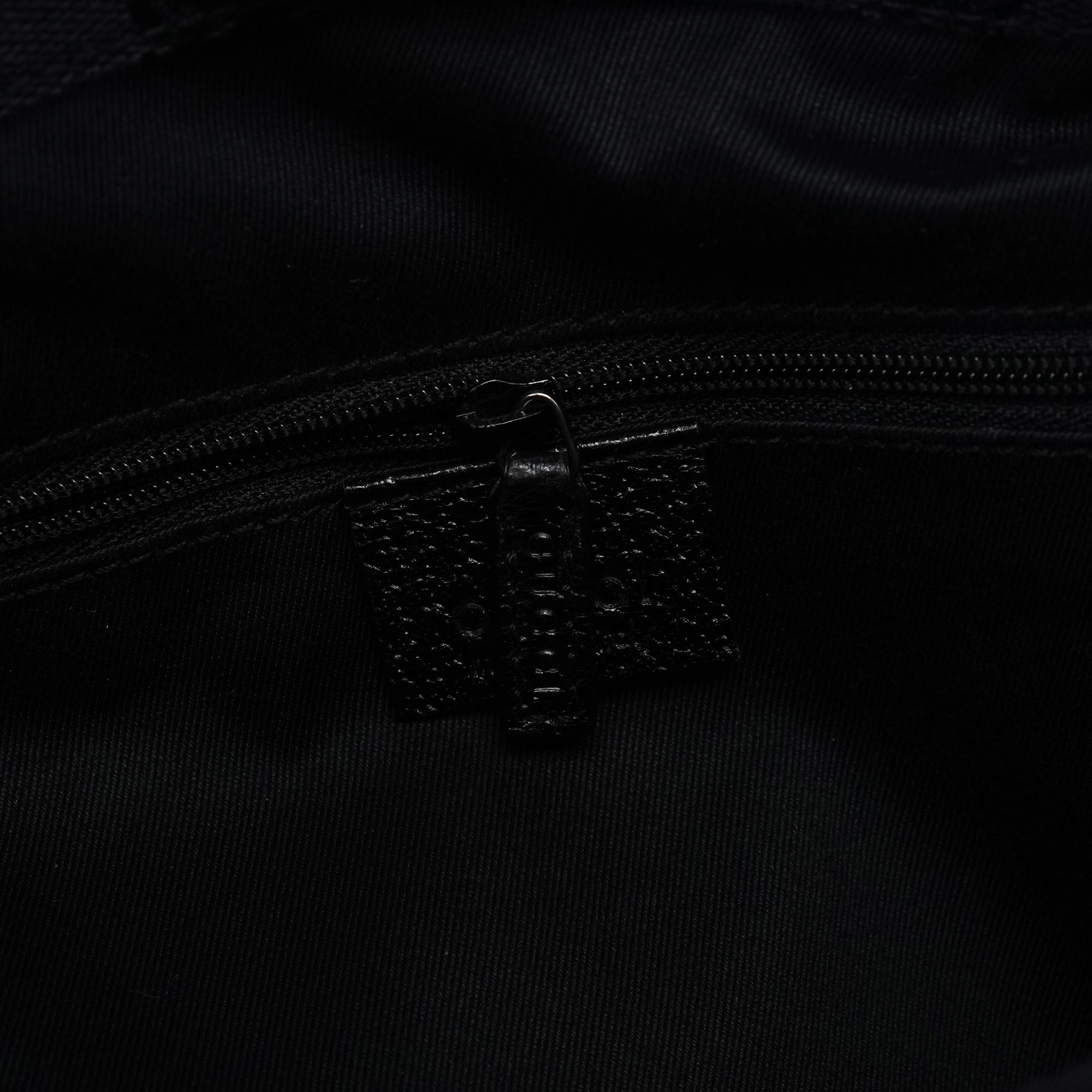 Gucci 115016 Tote Bag aus schwarzem GG Canvas