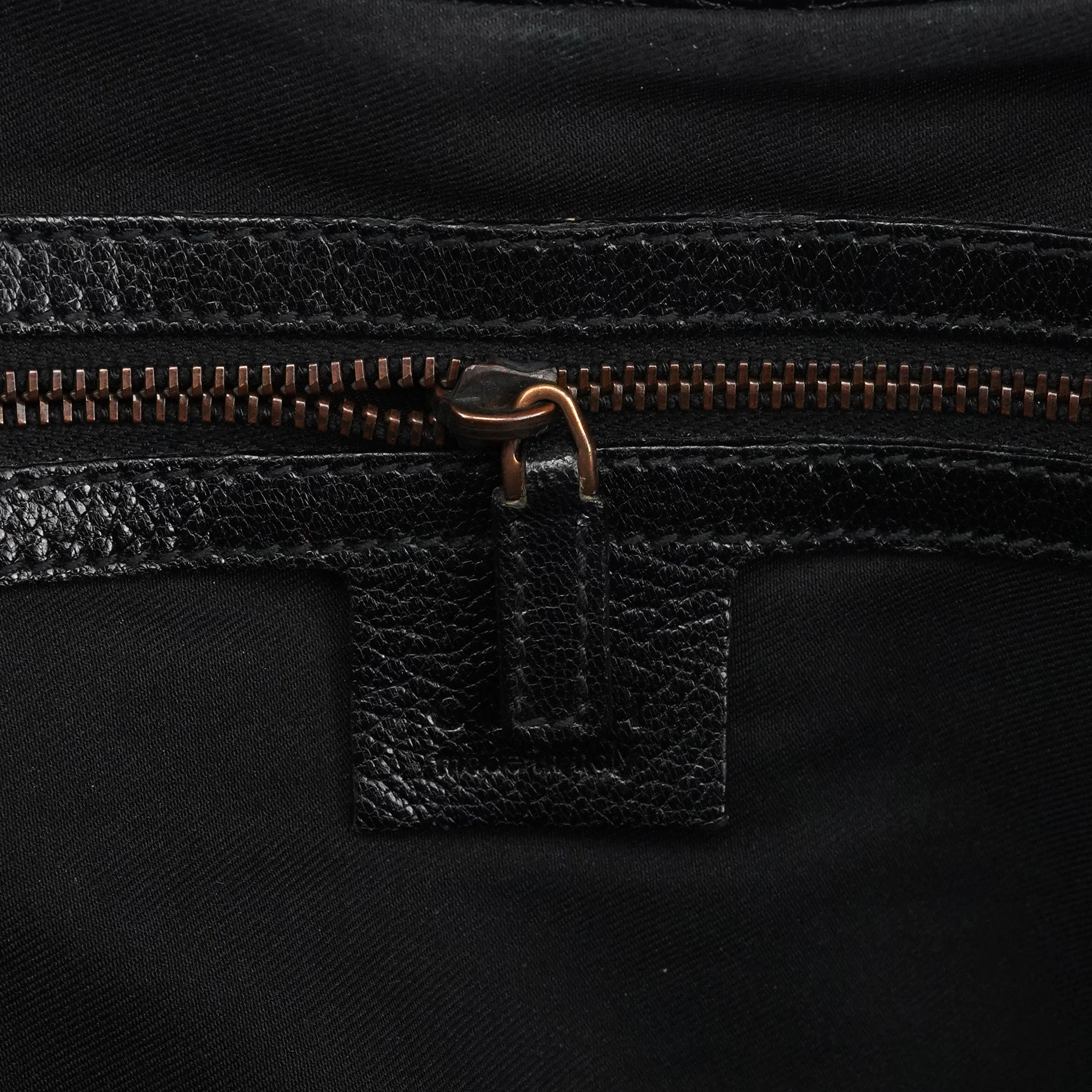 Gucci 124 293 Schultertasche mit Bamboo-Henkeln aus schwarzem Leder